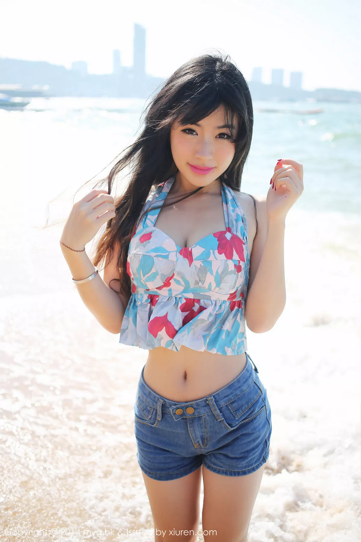 秀人集.com_[MyGirl美媛馆]Vol.088_嫩模刘雪妮Verna芭提雅旅拍透视薄纱裙系列性感写真56P