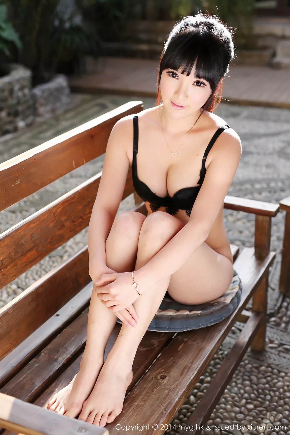 秀人集.com_[MyGirl美媛馆]Vol.070_嫩模妮儿Bluelabe丽江旅拍半裸下身美臀屁沟撩人诱惑57P