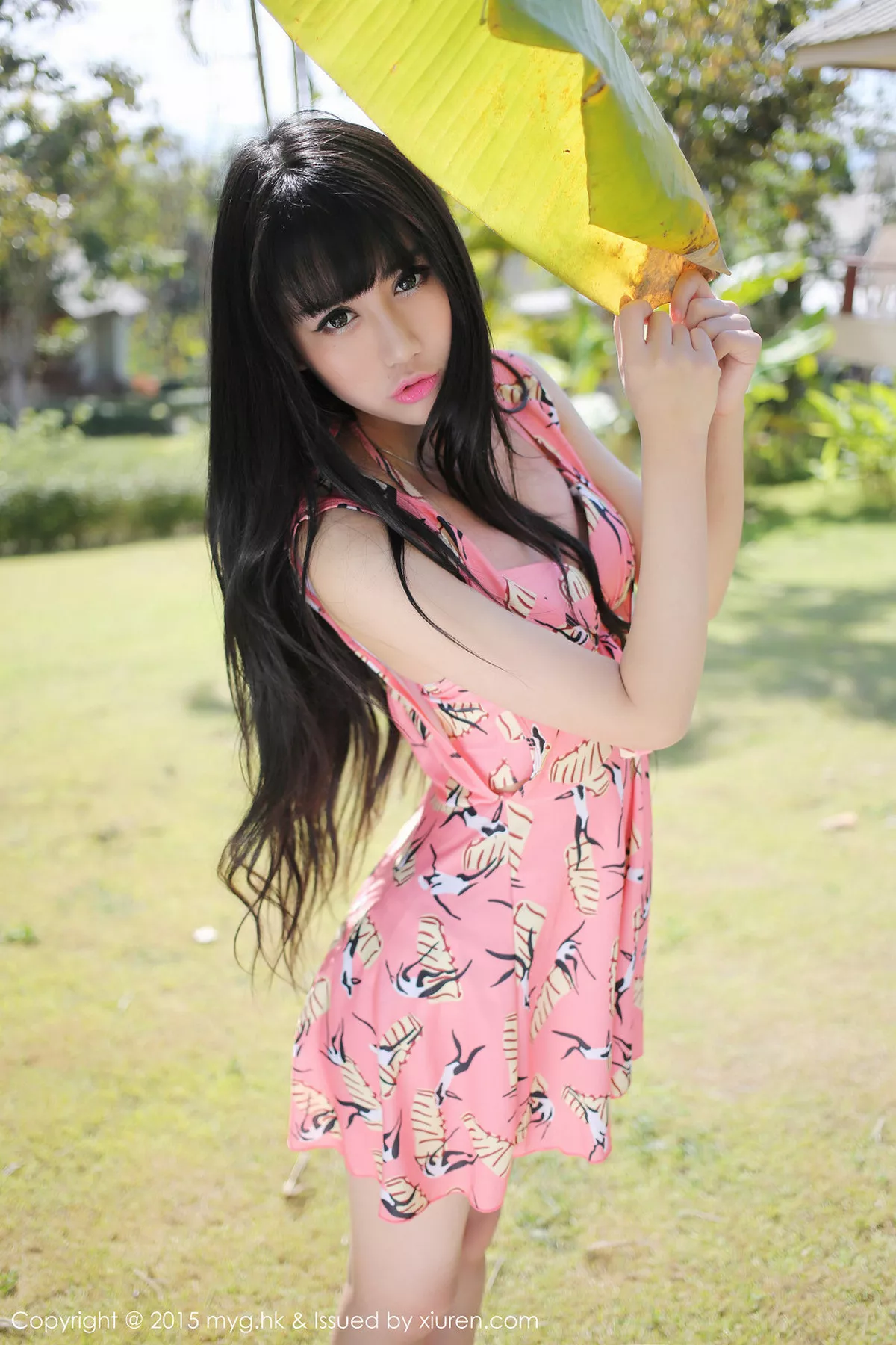 秀人集.com_[MyGirl美媛馆]Vol.093_嫩模杨晓青儿泰国旅拍宽大毛衣白嫩肌肤性感翘臀写真82P