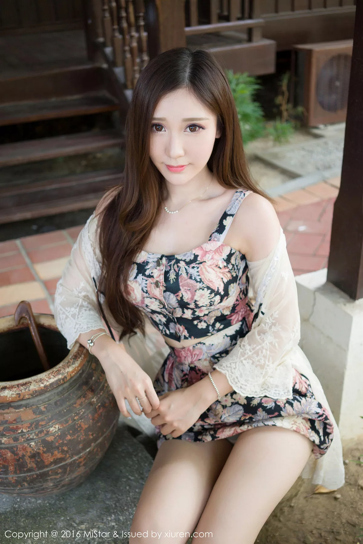 秀人集.com_[MiStar魅妍社]Vol.085_气质嫩模淼淼萌萌哒天生丽质秀色可餐清爽迷人写真40P