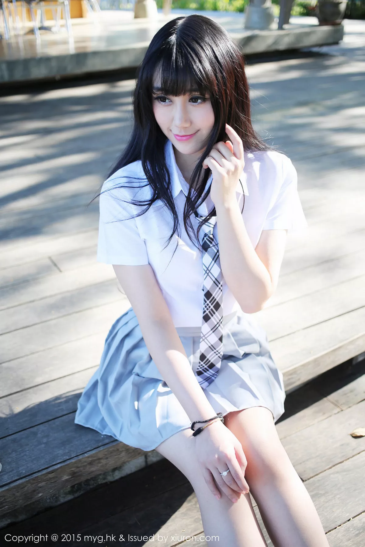 秀人集.com_[MyGirl美媛馆]Vol.096_嫩模杨晓青儿泰国旅拍清纯学生装花丛中的美仙子写真88P