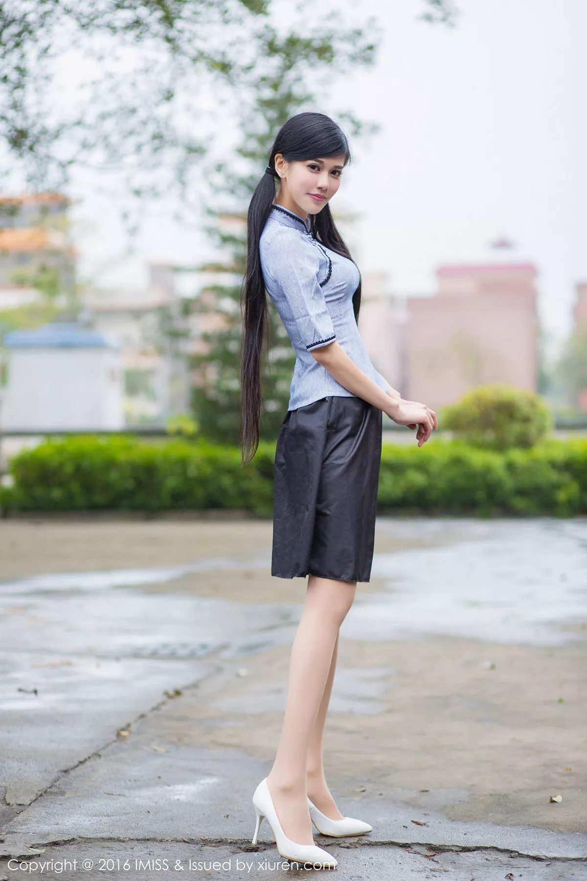 秀人集.com_[IMISS爱蜜社]Vol.070_嫩模王曼妮&谭小雅古典旗袍风完美身材性感迷人写真60P