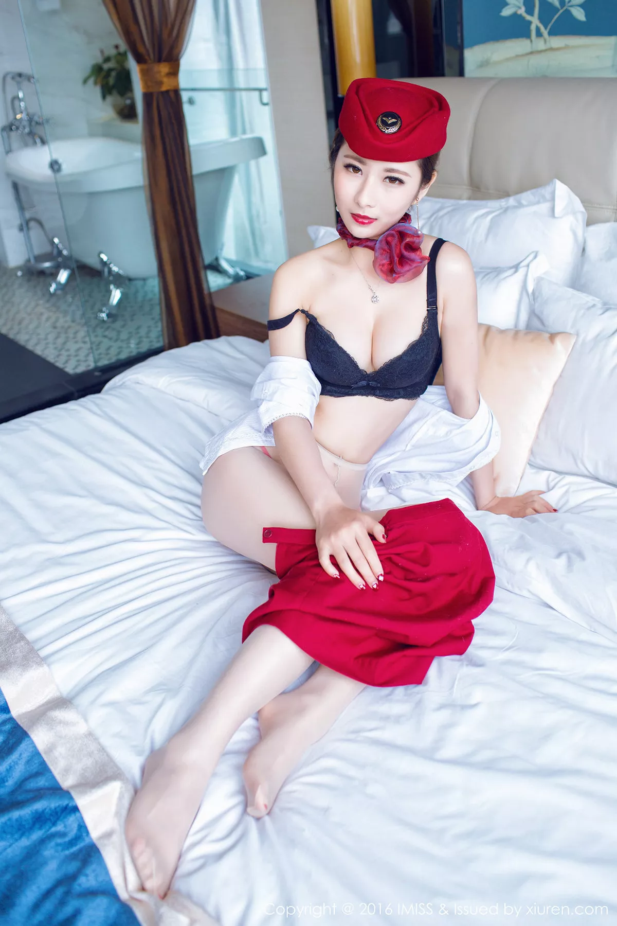 秀人集.com_[IMISS爱蜜社]Vol.082_嫩模莉莉Lily红色空姐制服肉丝美腿性感翘臀诱惑写真50P