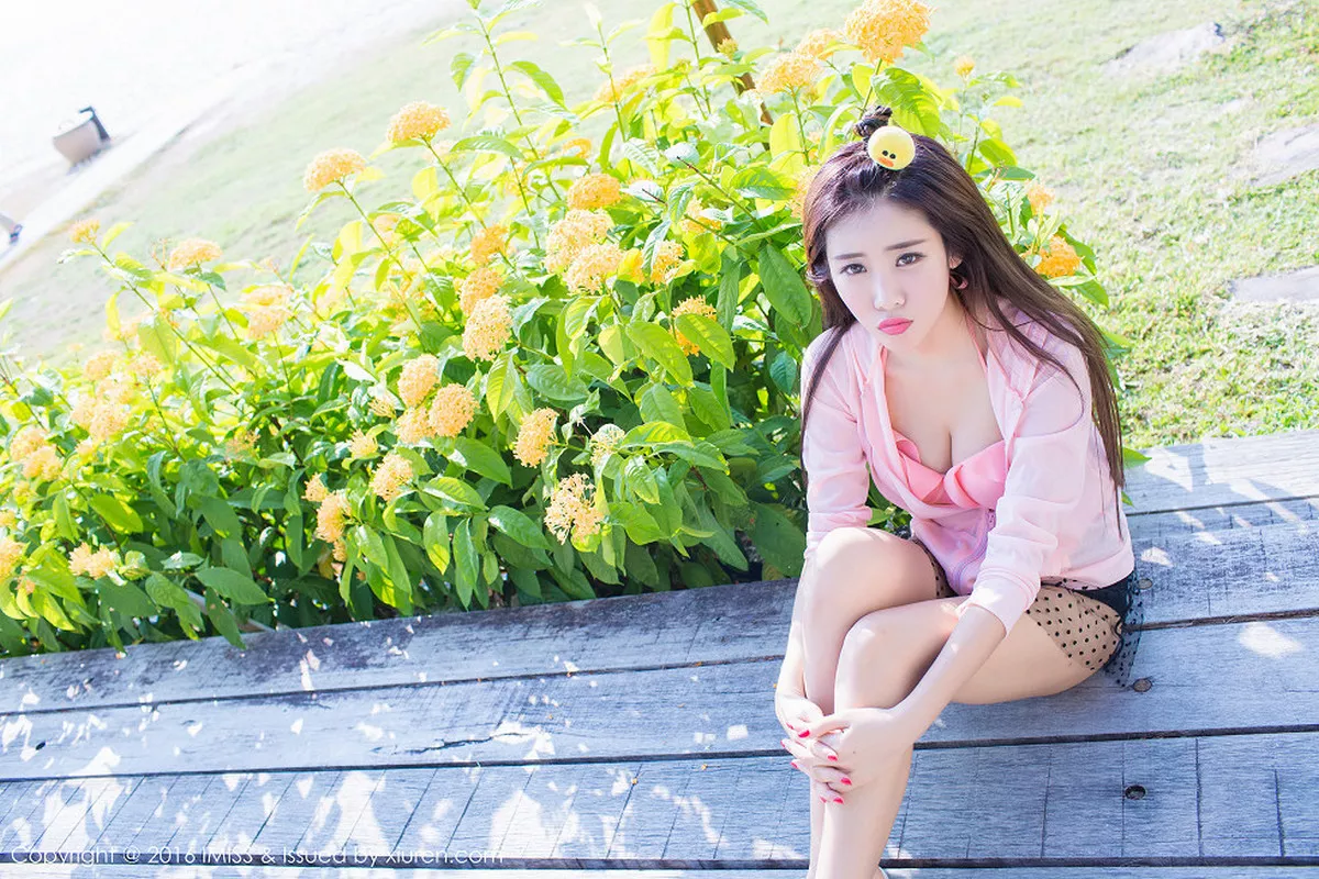 秀人集.com_[IMISS爱蜜社]Vol.086_嫩模程小烦不烦纯白裙子性感内衣秀美胸清新迷人写真47P