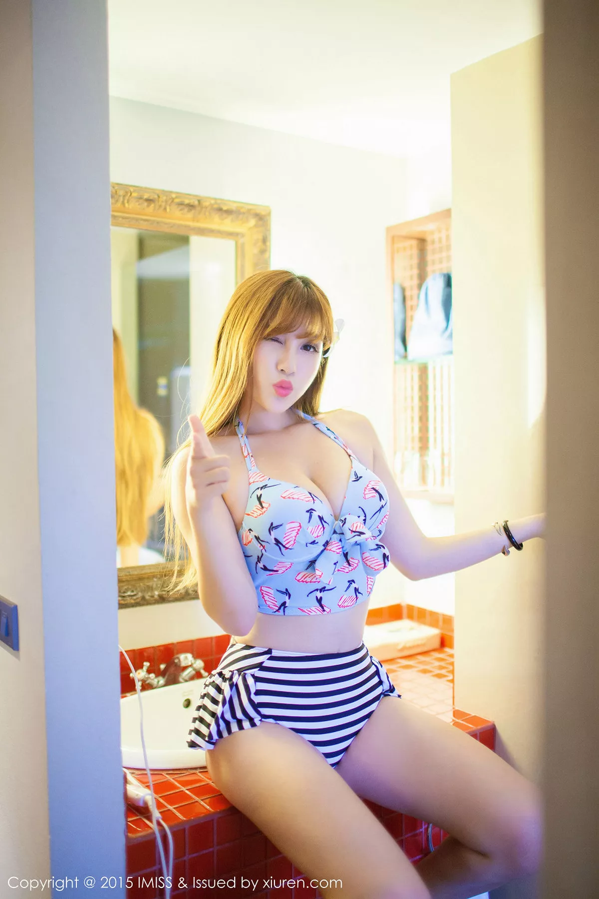 秀人集.com_[IMISS爱蜜社]Vol.051_嫩模LalaBaby啦啦居家私房性感内衣迷人美胸诱惑写真54P