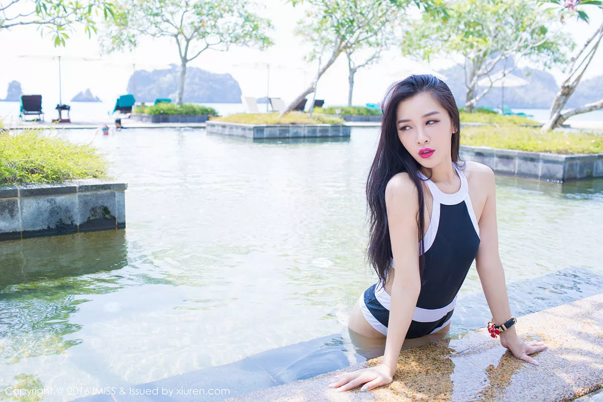 秀人集.com_[IMISS爱蜜社]Vol.085_嫩模戴小唯兰卡威旅拍性感比基尼系列完美身材写真49P