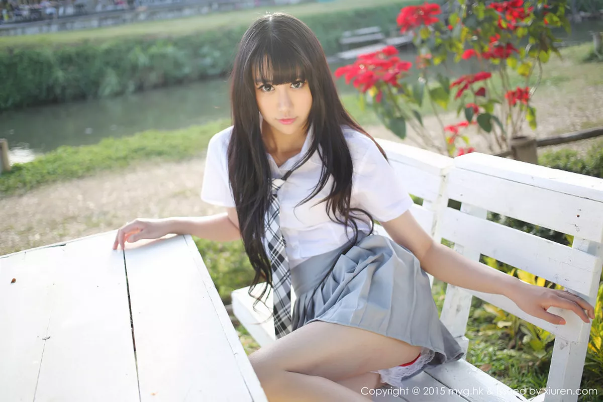 秀人集.com_[MyGirl美媛馆]Vol.096_嫩模杨晓青儿泰国旅拍清纯学生装花丛中的美仙子写真88P