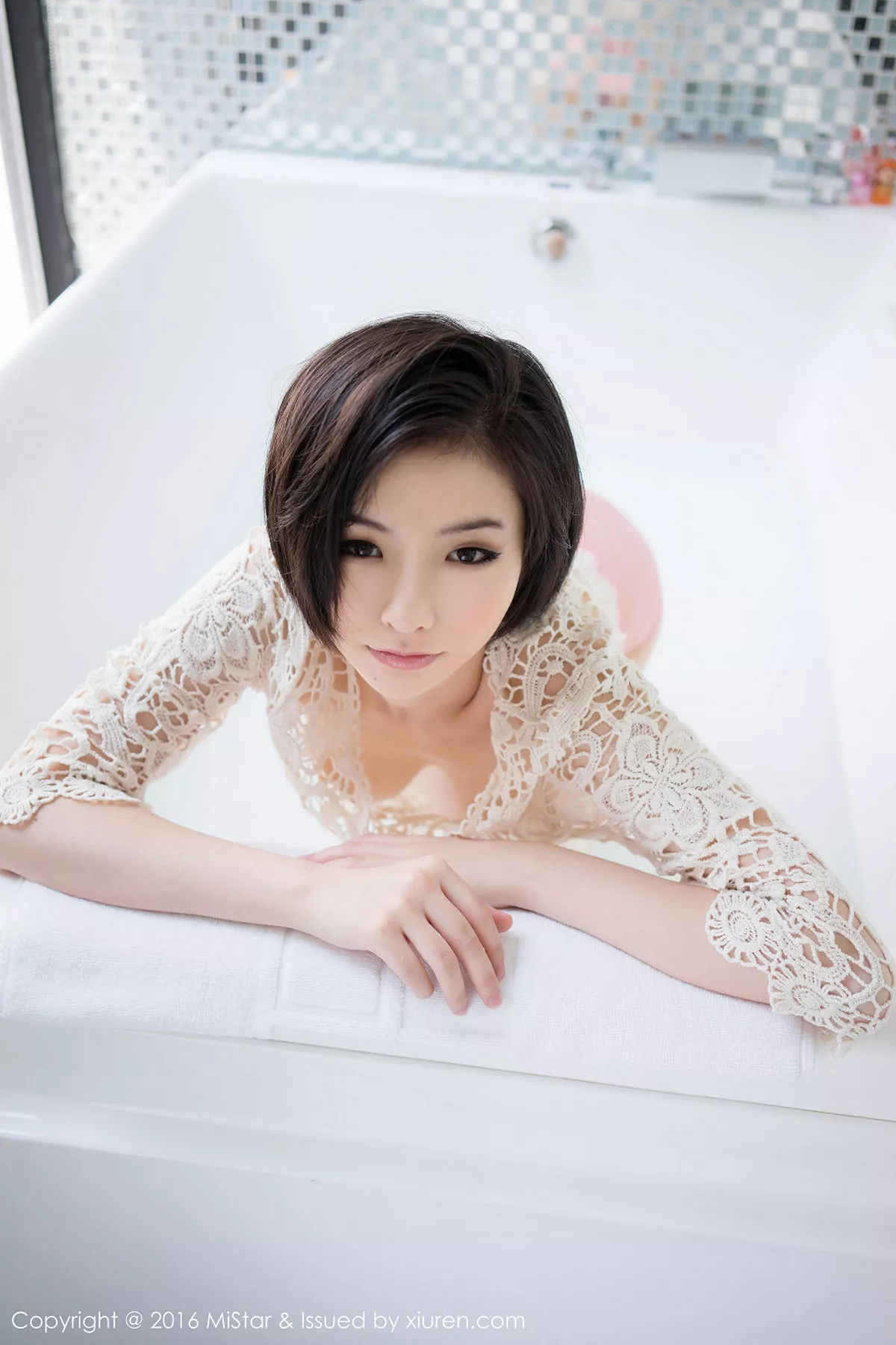 秀人集.com_[MiStar魅妍社]Vol.077_嫩模Jenny佳妮浴缸里网状上衣秀巨乳蕾丝内裤写真71P