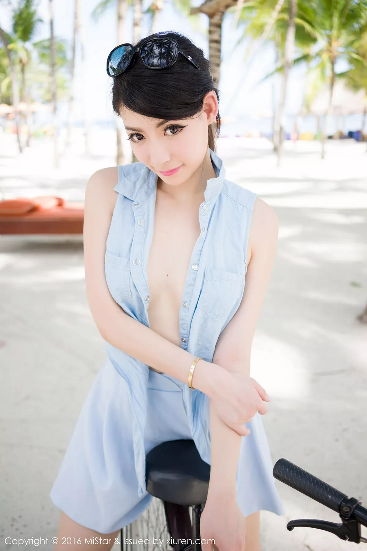 秀人集.com_[MiStar魅妍社]Vol.071_嫩模Mara酱薄荷岛旅拍高腰学生制服露半球诱惑写真60P