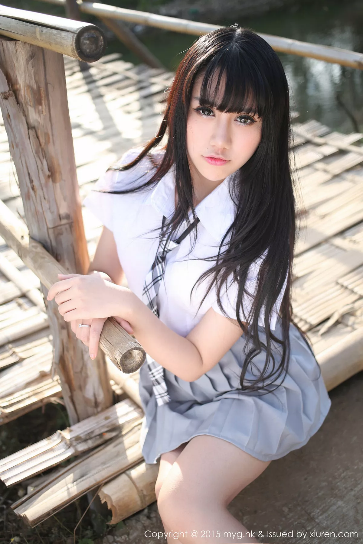 秀人集.com_[MyGirl美媛馆]Vol.096_嫩模杨晓青儿泰国旅拍清纯学生装花丛中的美仙子写真88P