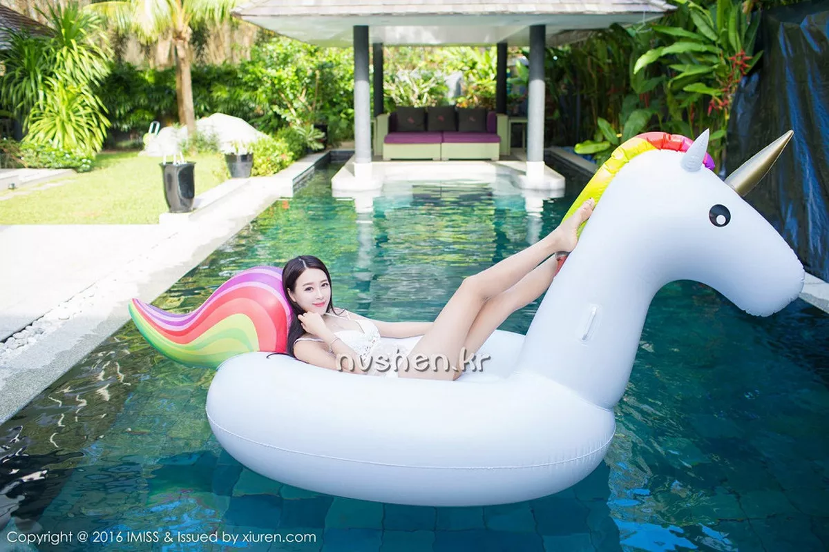 秀人集.com_[IMISS爱蜜社]Vol.141_嫩模王曼妮好Q纯白吊带薄纱透视秀美胸靓丽迷人写真40P