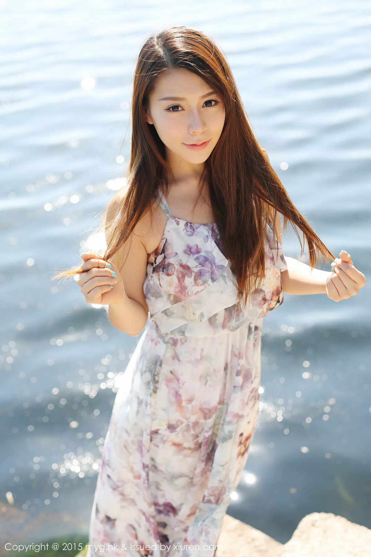 秀人集.com_[MyGirl美媛馆]Vol.106_嫩模vetiver嘉宝贝儿大理旅拍连身花长裙清新迷人写真50P