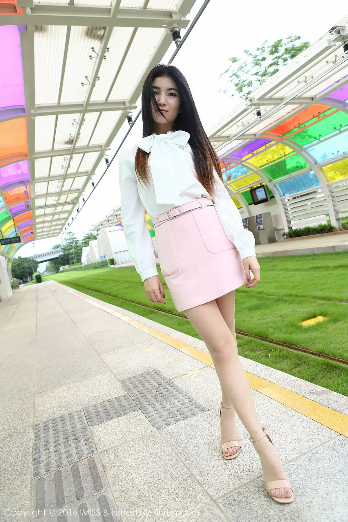 秀人集.com_[IMISS爱蜜社]Vol.094_嫩模Winki丝姬超薄肉丝美腿无内露毛极致诱惑写真57P