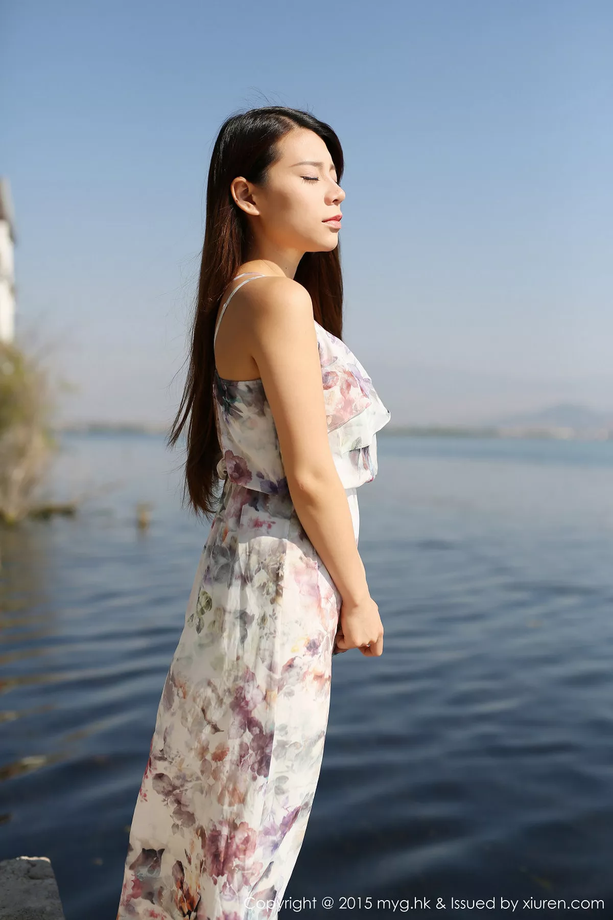 秀人集.com_[MyGirl美媛馆]Vol.106_嫩模vetiver嘉宝贝儿大理旅拍连身花长裙清新迷人写真50P