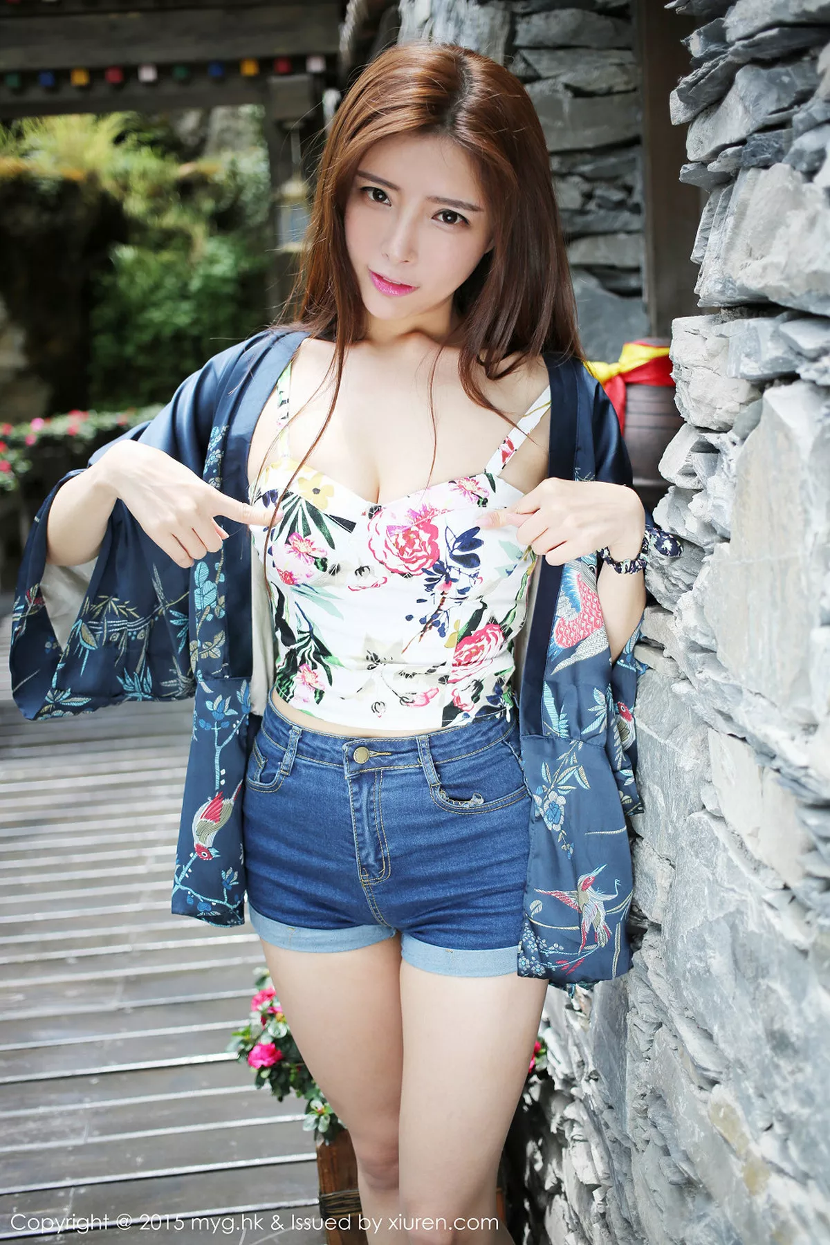 秀人集.com_[MyGirl美媛馆]Vol.125_嫩模夏小秋秋秋九寨沟旅拍粉红透视装旗袍完美诱惑68P