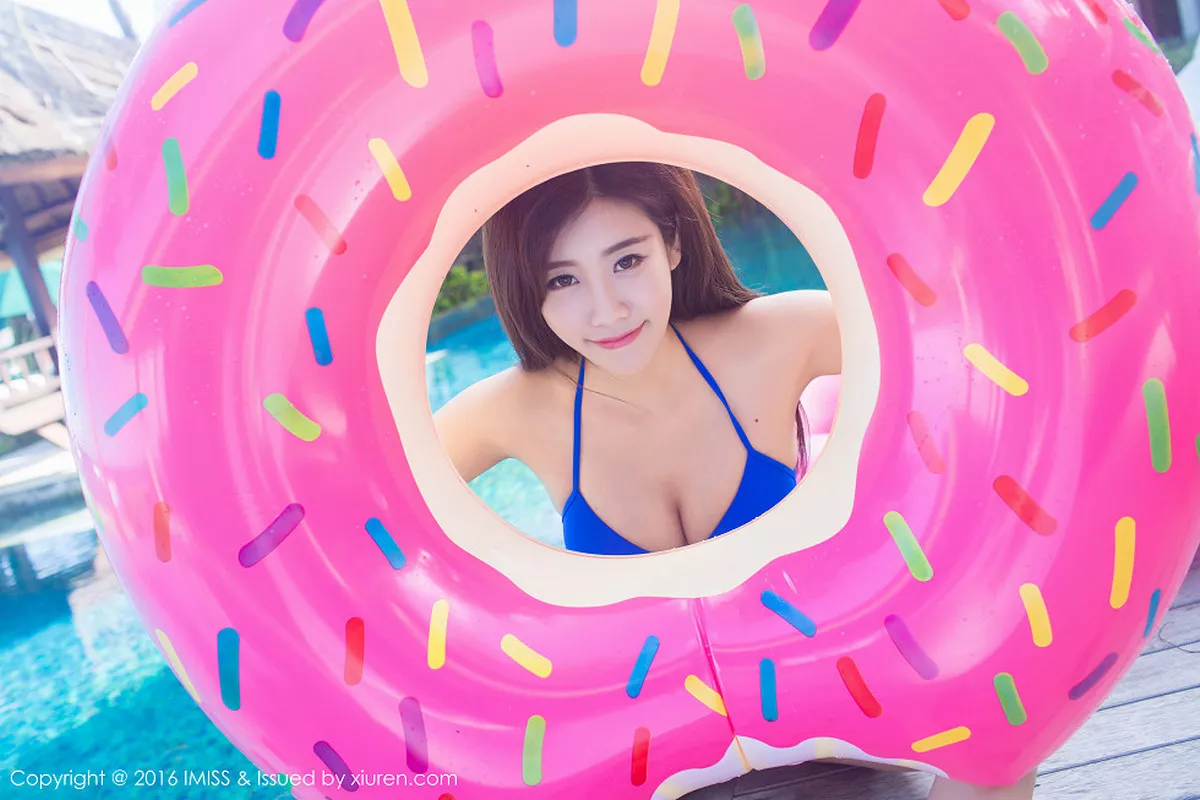 秀人集.com_[IMISS爱蜜社]Vol.107_嫩模程小烦不烦巴厘岛旅拍第二套性感比基尼清爽写真49P