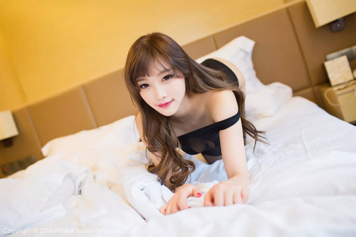 秀人集.com_[IMISS爱蜜社]Vol.101_嫩模Sugar小甜心CC性感私房内衣系列美腿丝袜迷人写真54P