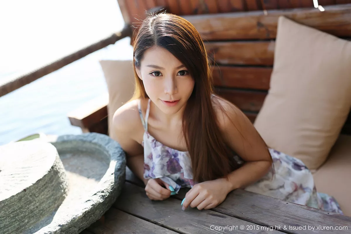 秀人集.com_[MyGirl美媛馆]Vol.106_嫩模vetiver嘉宝贝儿大理旅拍连身花长裙清新迷人写真50P