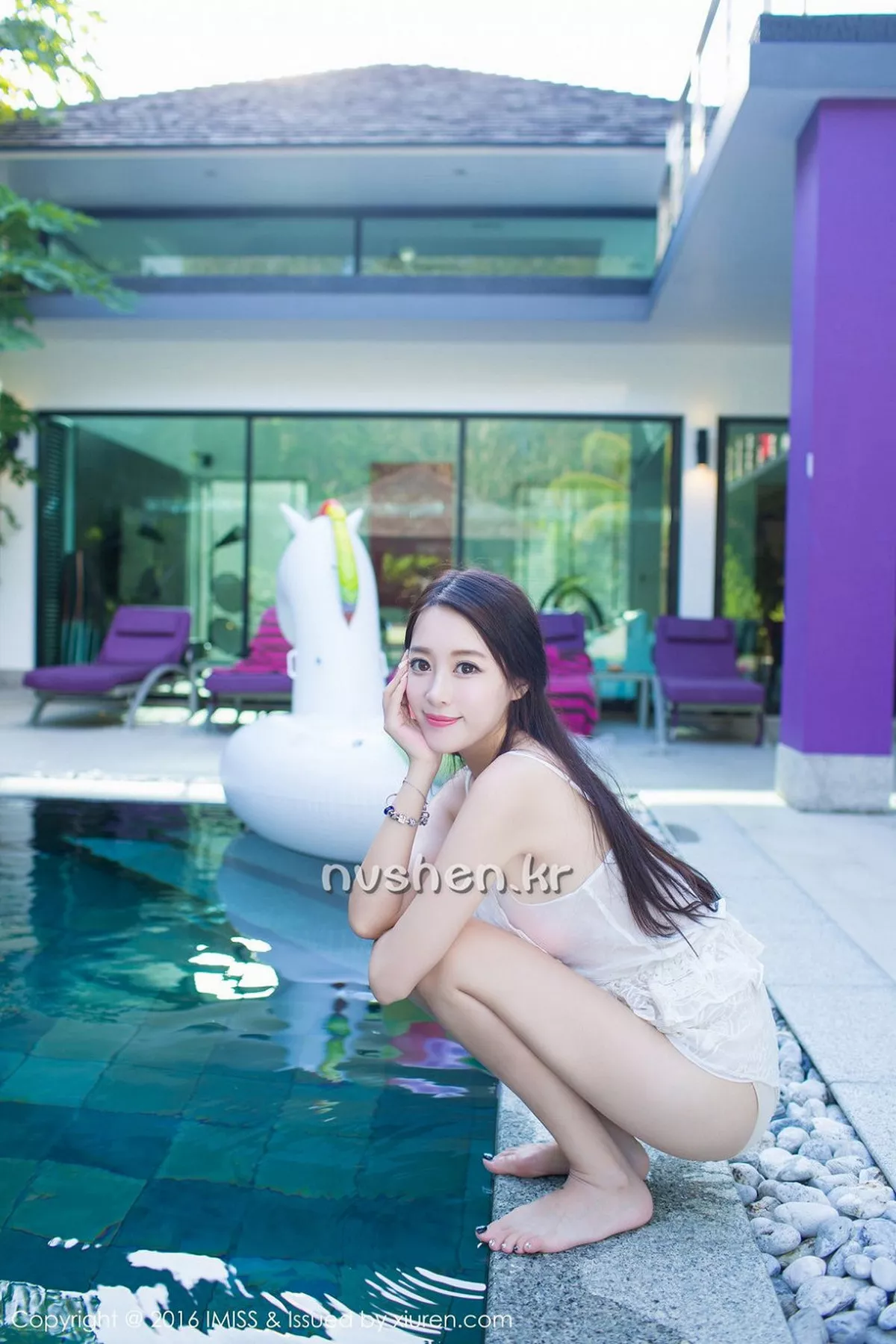 秀人集.com_[IMISS爱蜜社]Vol.141_嫩模王曼妮好Q纯白吊带薄纱透视秀美胸靓丽迷人写真40P