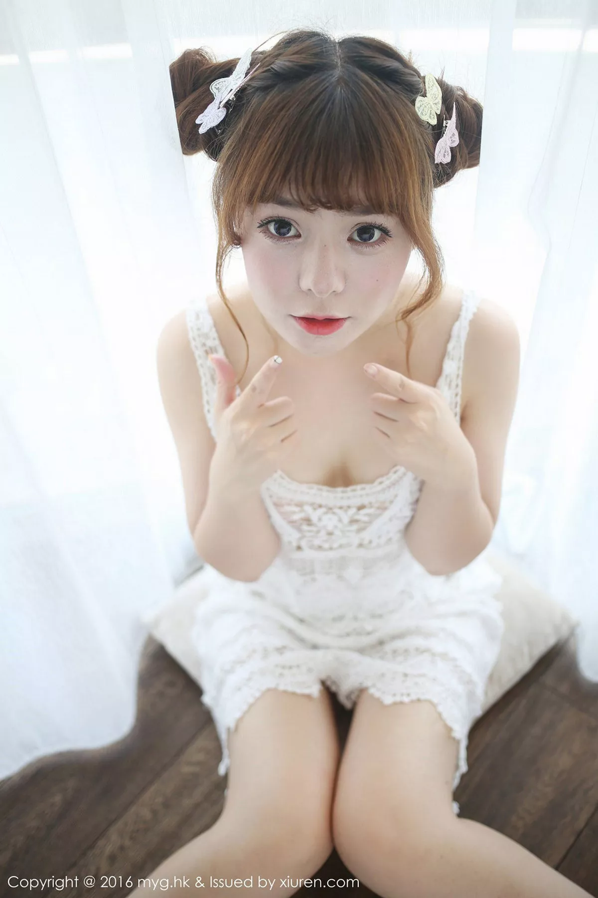 秀人集.com_[MyGirl美媛馆]Vol.225_嫩模粉芭比VV三亚旅拍性感粉红内衣秀豪乳美臀诱惑写真52P