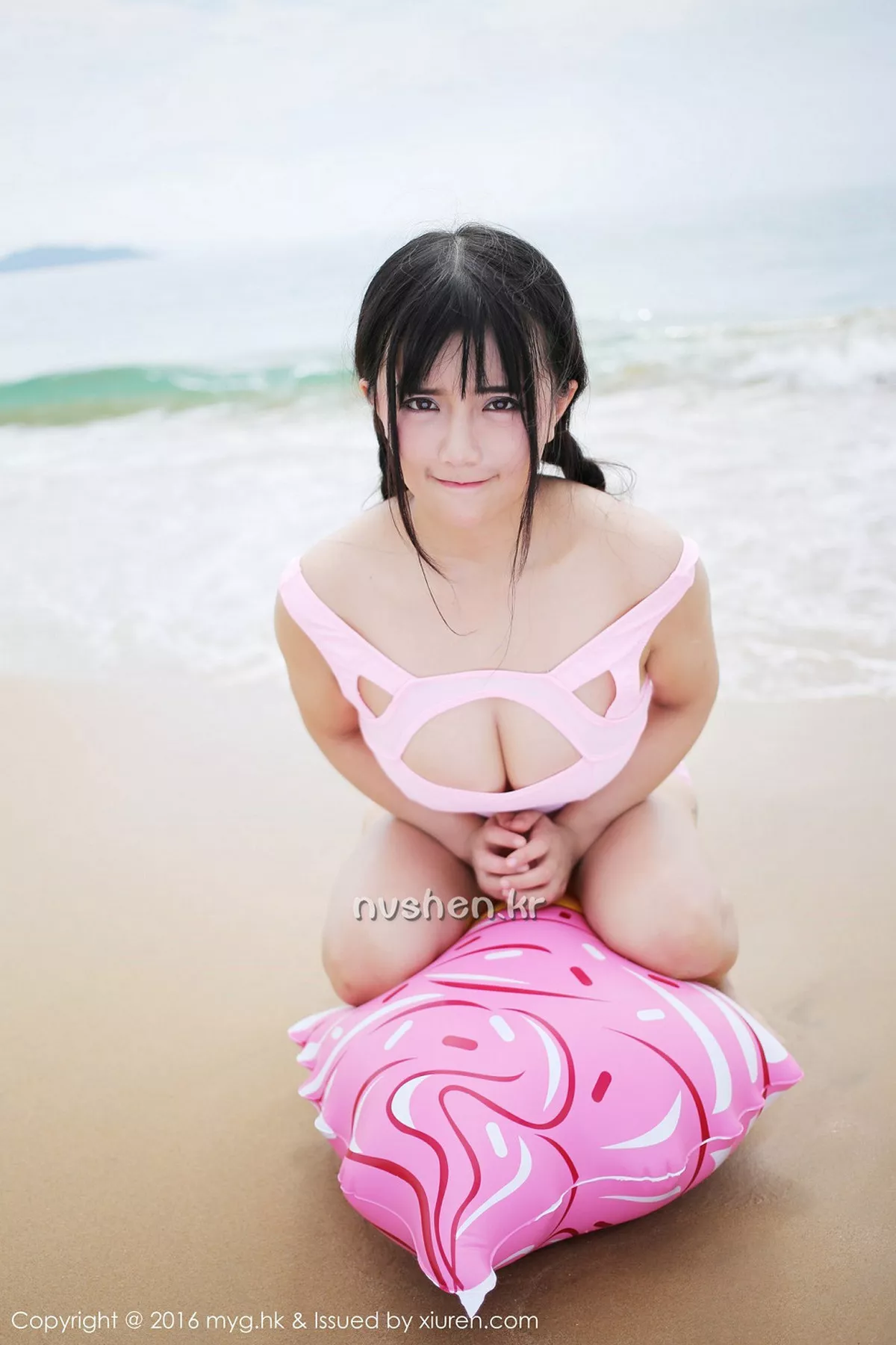 秀人集.com_[MyGirl美媛馆]Vol.230_巨乳嫩模崔乖艺性感花色比基尼童颜巨乳诱惑写真54P