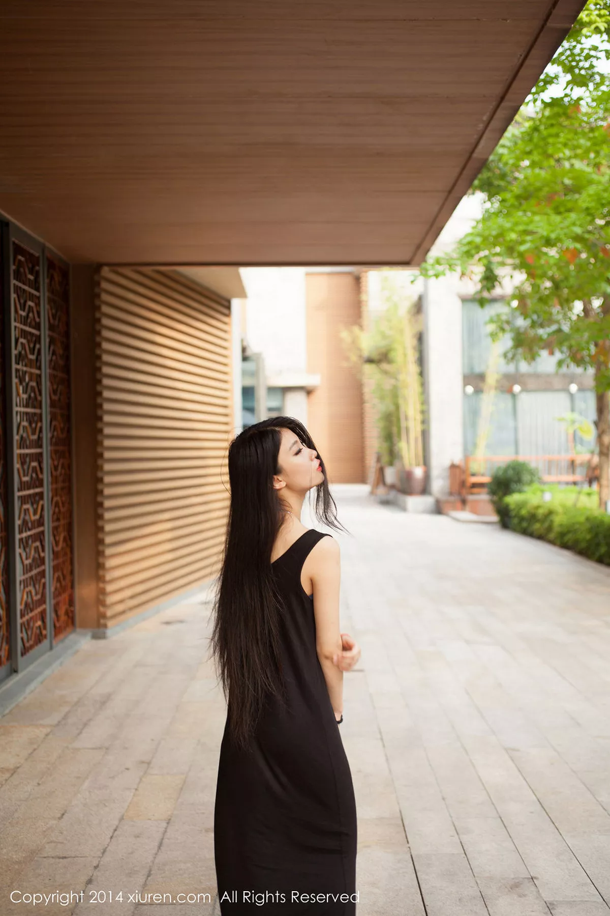 秀人集.com_[XiuRen秀人网]No.169_嫩模战姝羽Zina居家大床上大尺度全裸秀美臀诱惑写真56P