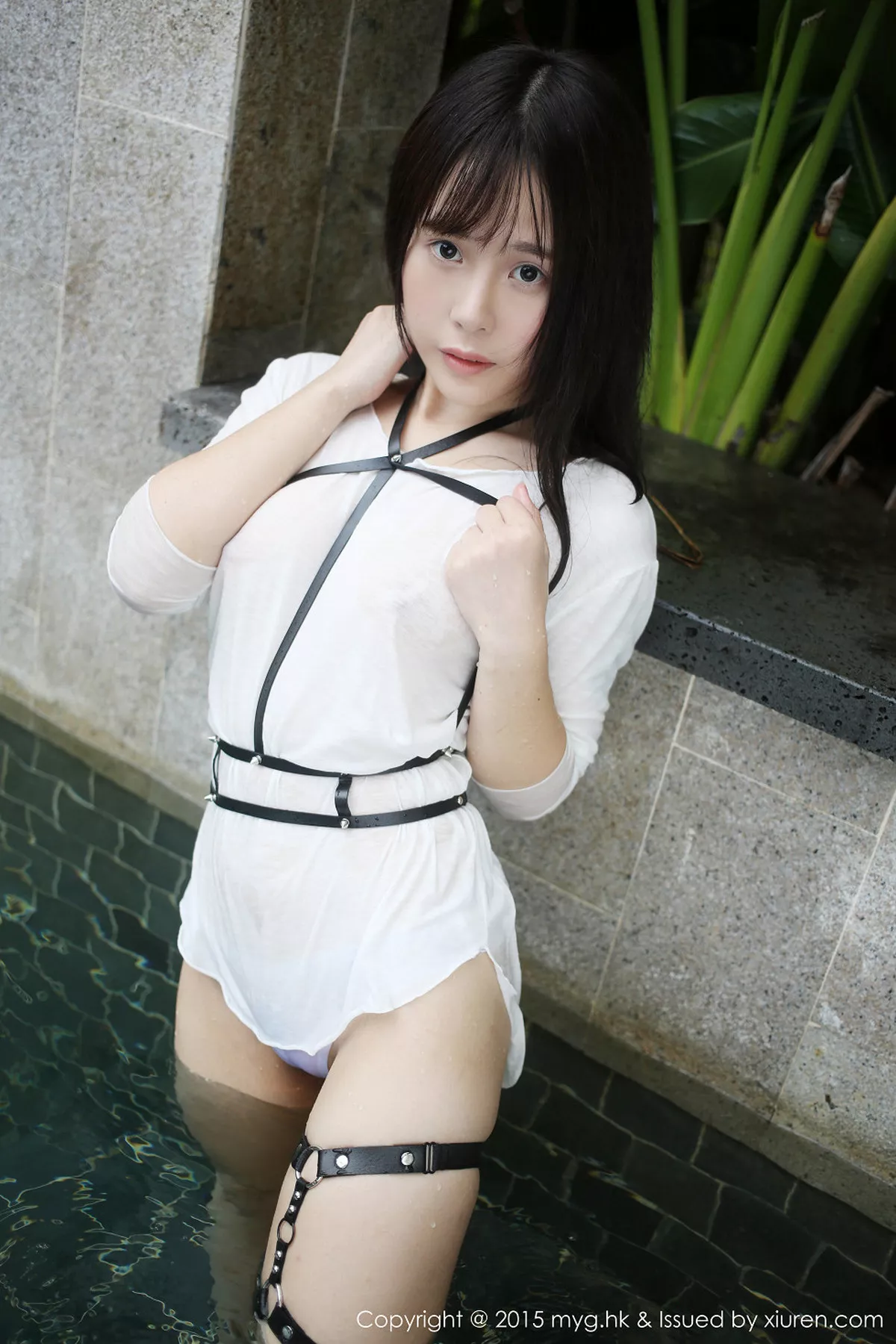 秀人集.com_[MyGirl美媛馆]Vol.170_Evelyn艾莉三亚旅拍白色连身裙真空湿身美乳凸点诱惑53P