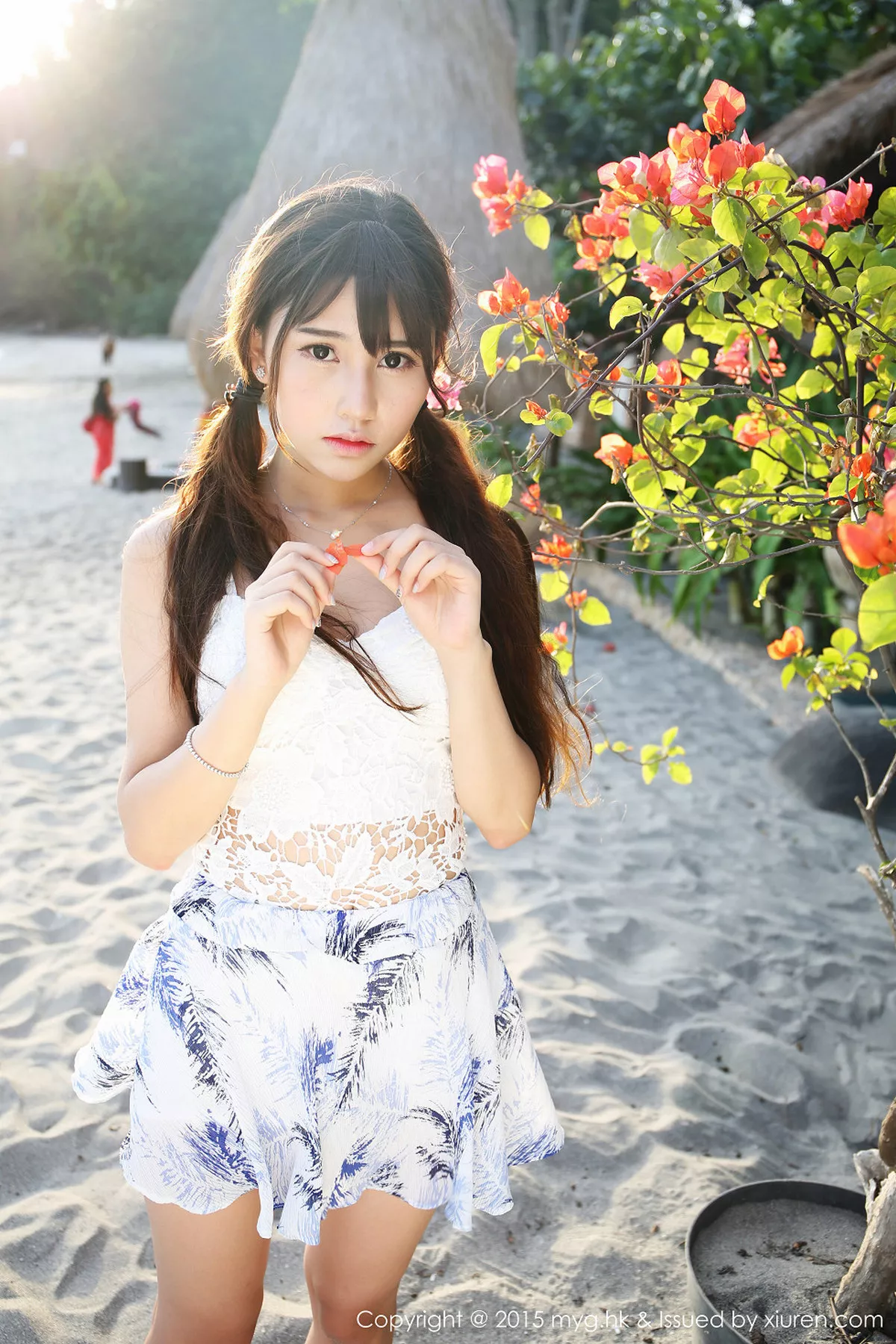 秀人集.com_[MyGirl美媛馆]Vol.154_嫩模Milk楚楚龙目岛旅拍第三套吊带白色内衣清新迷人写真43P