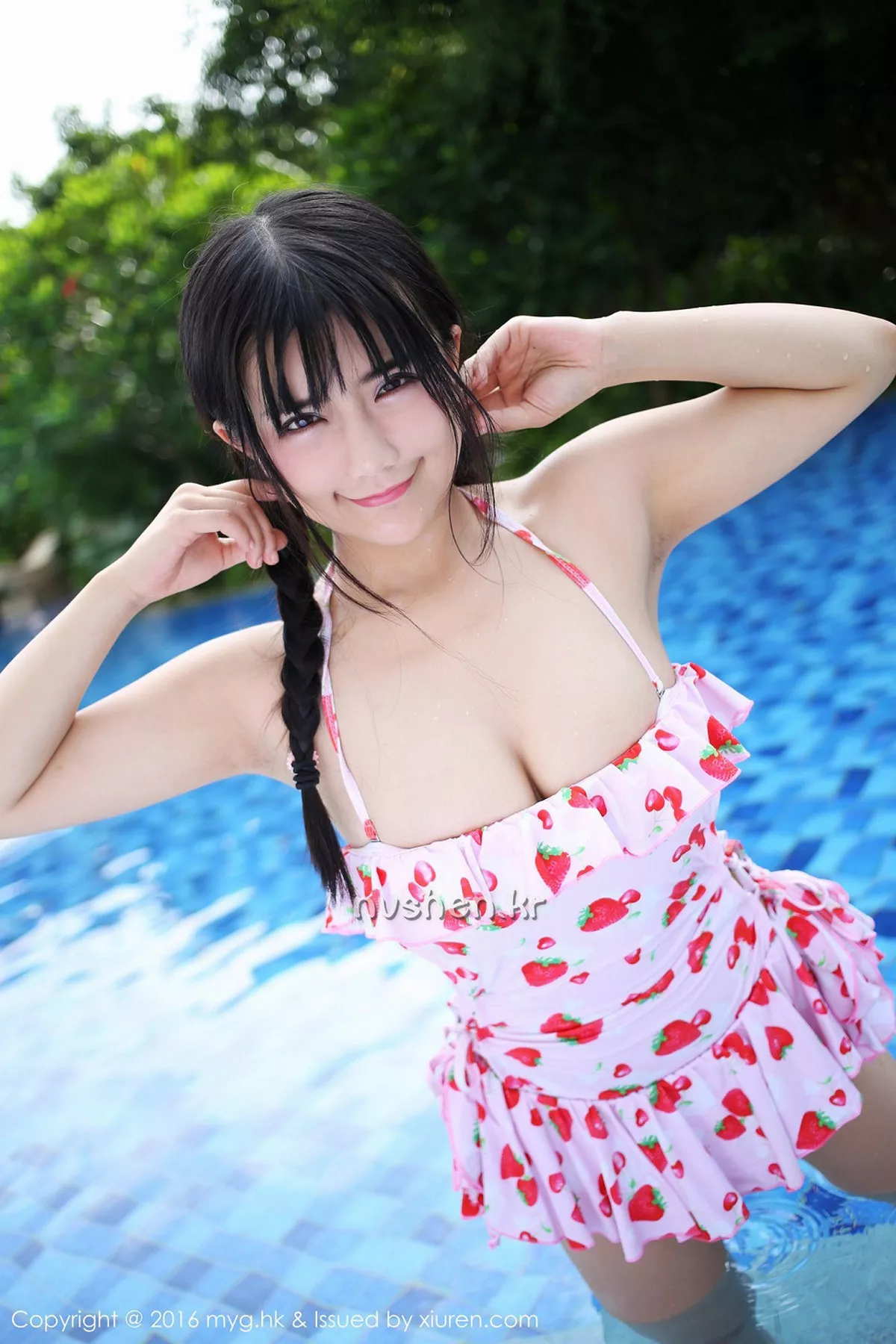 秀人集.com_[MyGirl美媛馆]Vol.230_巨乳嫩模崔乖艺性感花色比基尼童颜巨乳诱惑写真54P