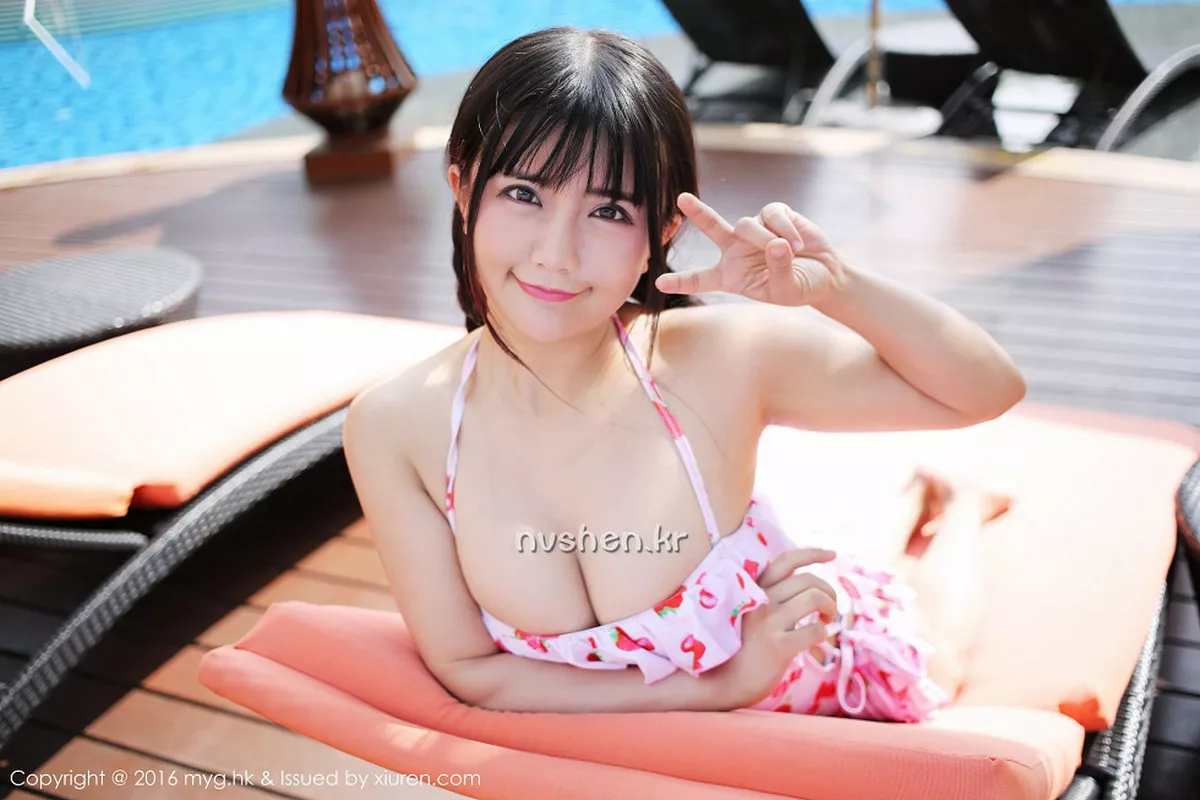 秀人集.com_[MyGirl美媛馆]Vol.230_巨乳嫩模崔乖艺性感花色比基尼童颜巨乳诱惑写真54P