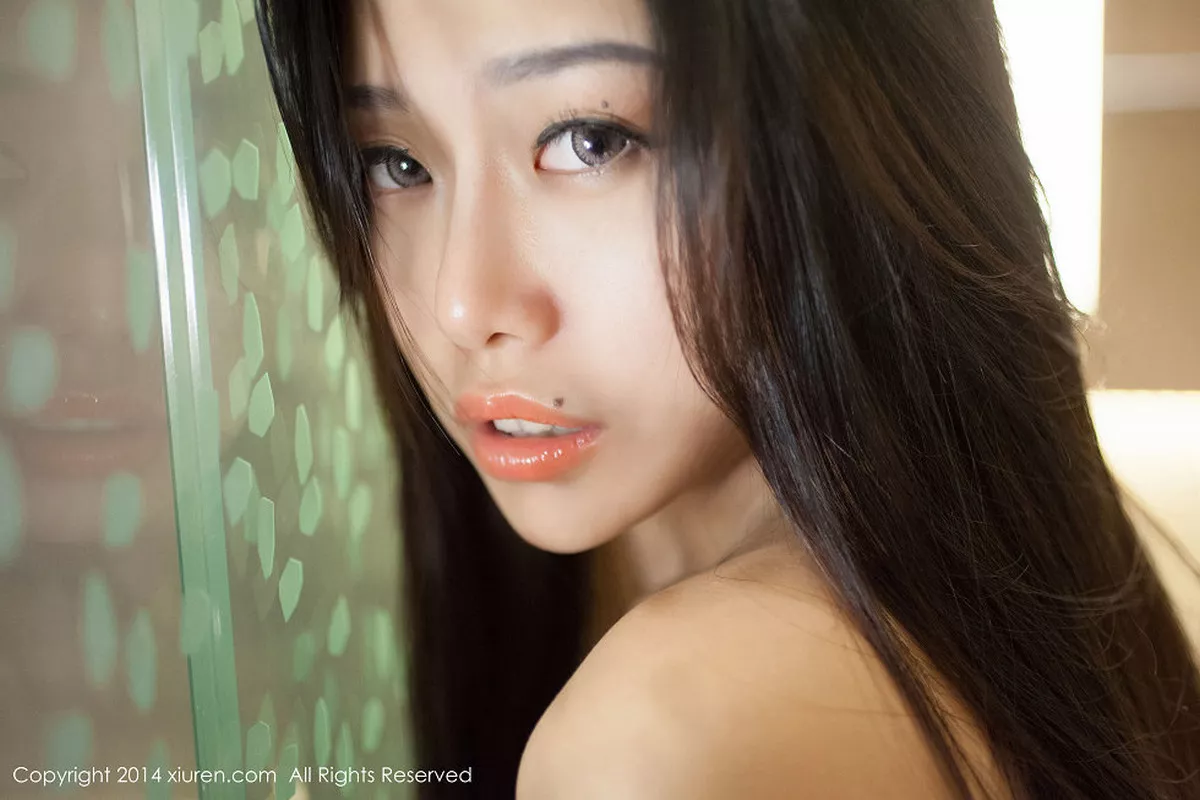 秀人集.com_[XiuRen秀人网]No.184_嫩模luvian本能居家性感比基尼秀豪乳妩媚迷人写真50P