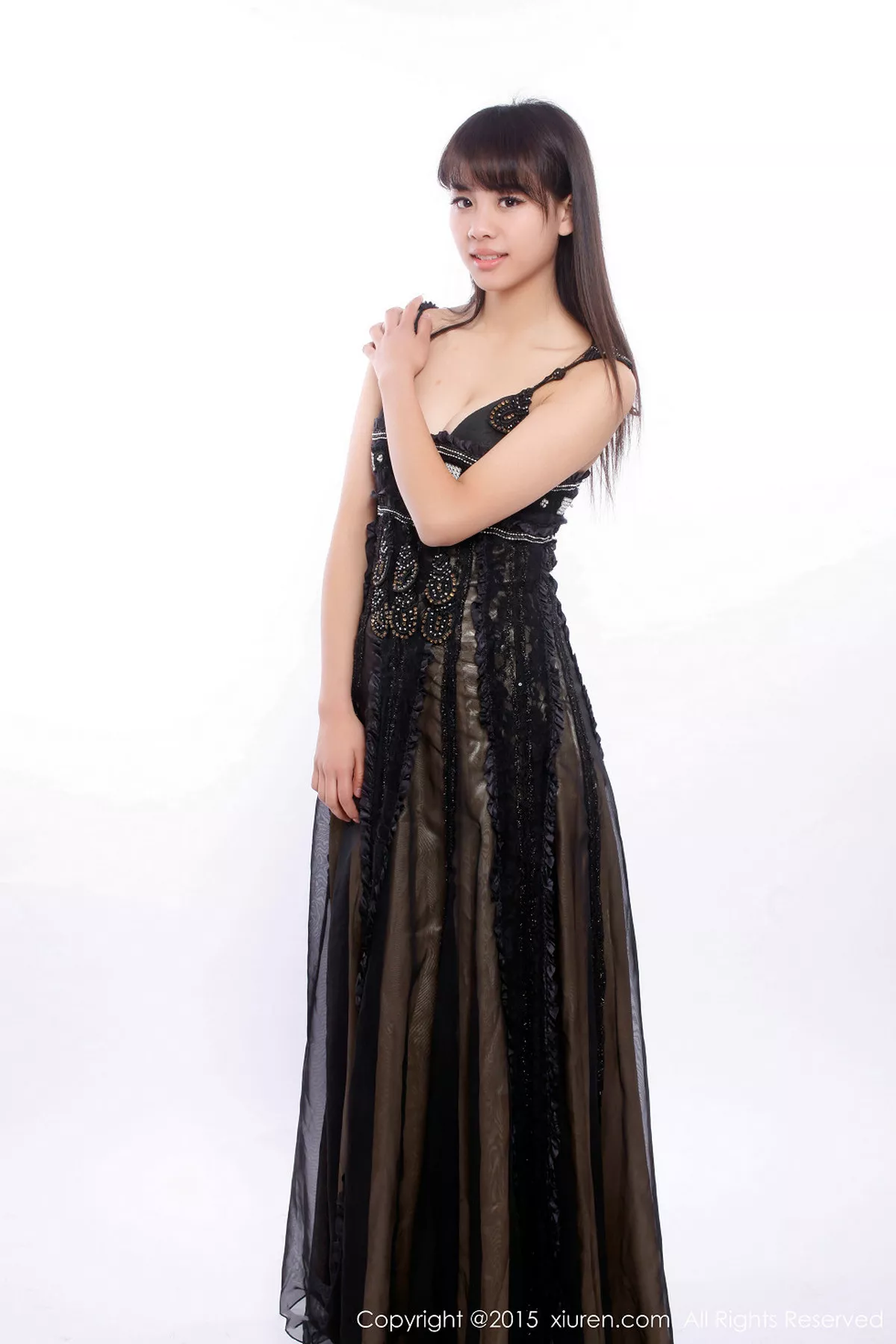 秀人集.com_[XiuRen秀人网]No.318_邻家女孩七米baby户外红色格子裙清新学生装迷人写真112P