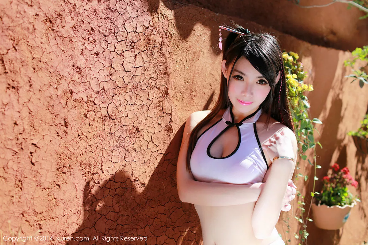 秀人集.com_[XiuRen秀人网]No.248_嫩模MARA醬丽江旅拍性感女仆装+粉红小旗袍诱惑写真41P