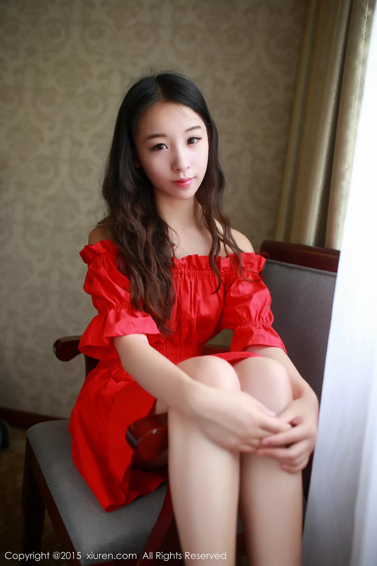 秀人集.com_[XiuRen秀人网]No.347_学生妹子梓萱Crystal抹胸连衣裙秀苗条身材性感黑丝写真60P