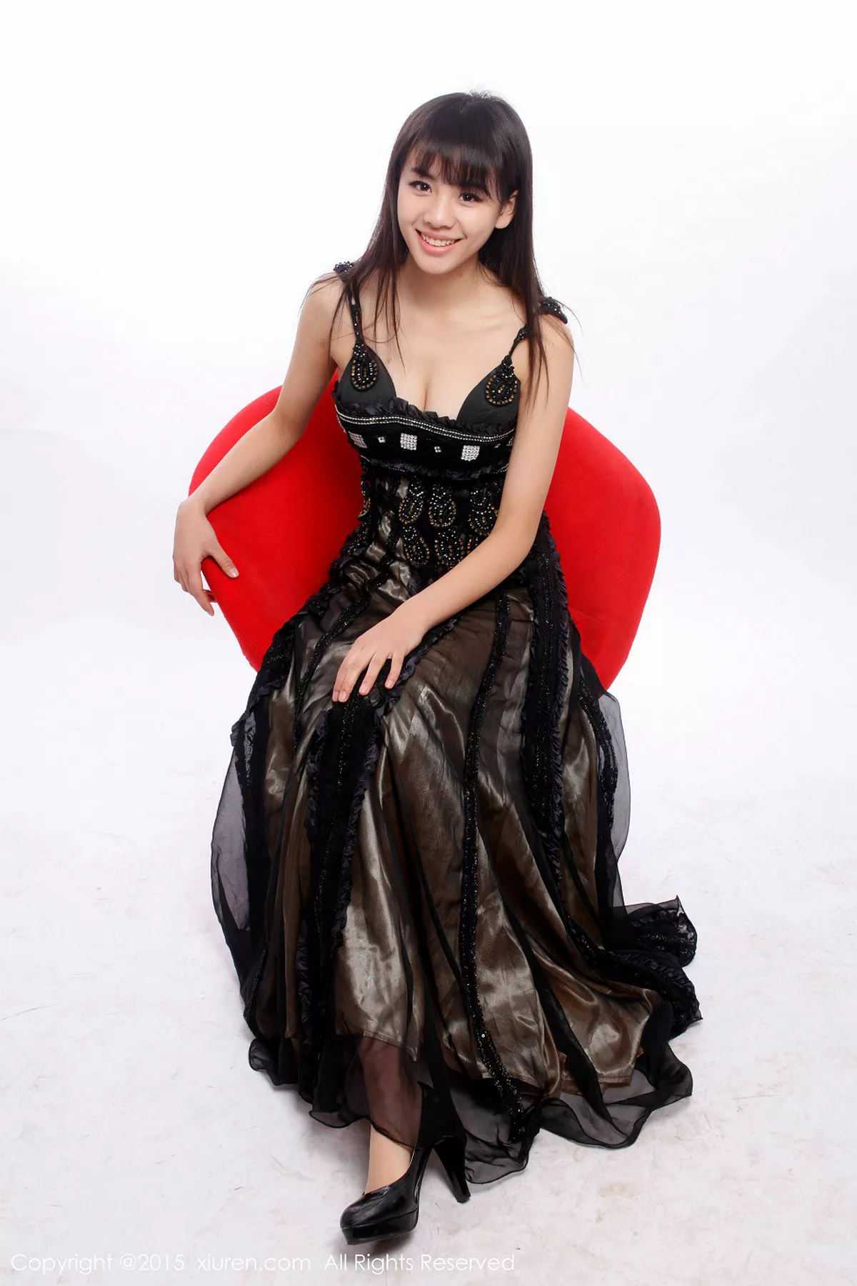 秀人集.com_[XiuRen秀人网]No.318_邻家女孩七米baby户外红色格子裙清新学生装迷人写真112P