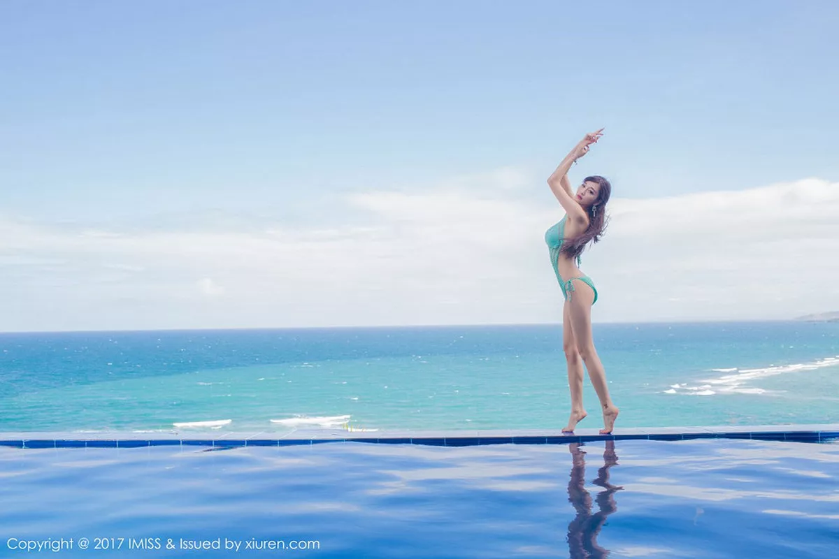 秀人集.com_[IMISS爱蜜社]Vol.147_嫩模Sugar小甜心CC长滩旅拍泳池边性感比基尼写真53P