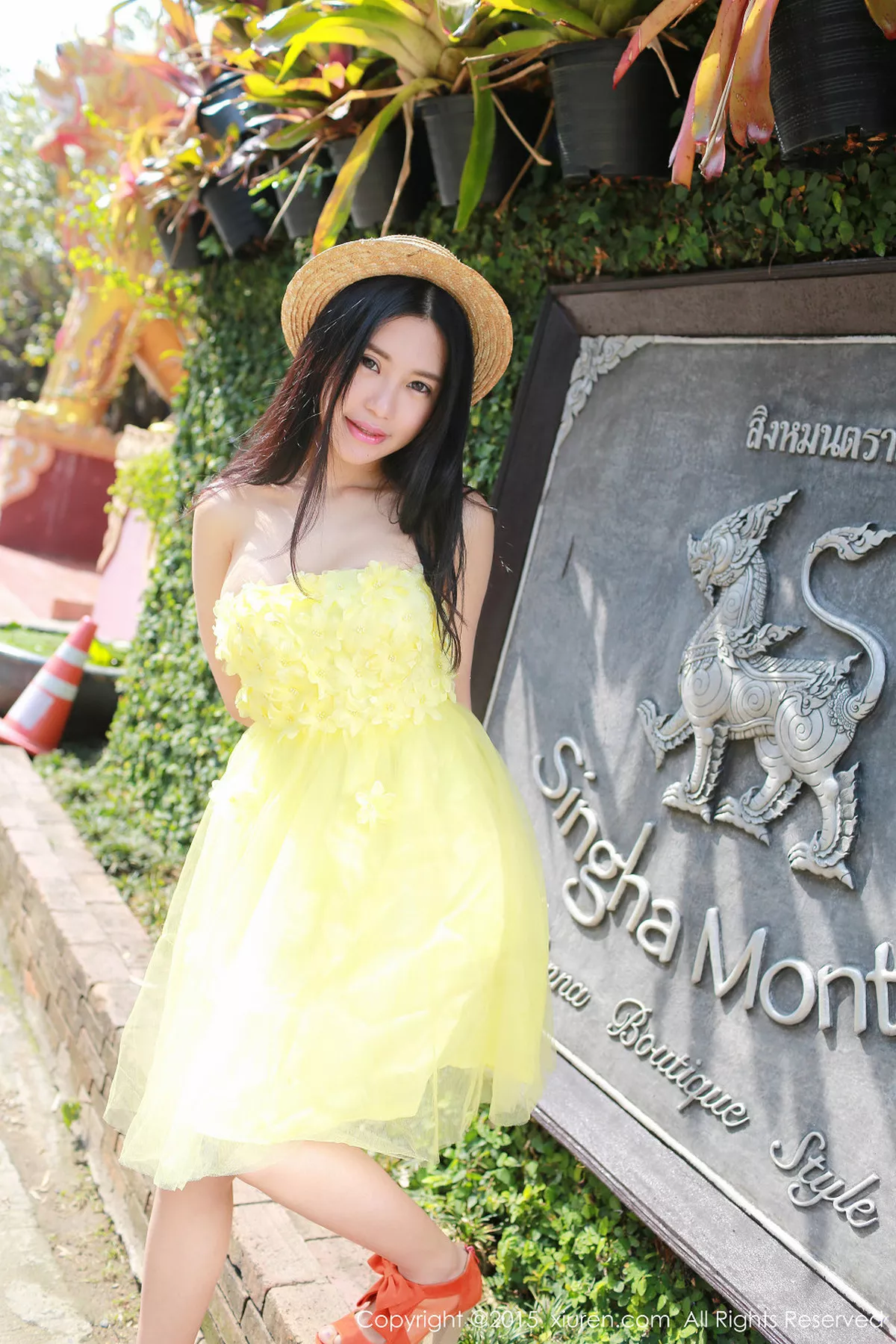 秀人集.com_[XiuRen秀人网]No.296_迷人妹子绮里嘉ula泰国清迈旅拍白色内衣秀美胸性感写真67P