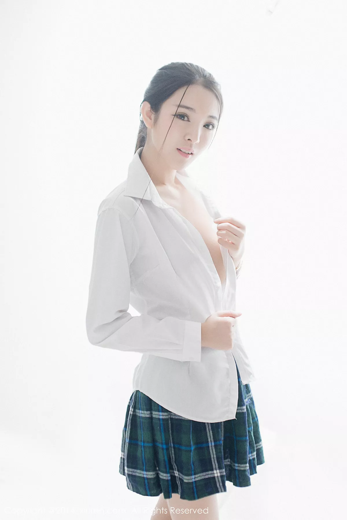 秀人集.com_[XiuRen秀人网]No.256_国产嫩模陈大榕黑色网状裙秀完美身材极致诱惑写真50P