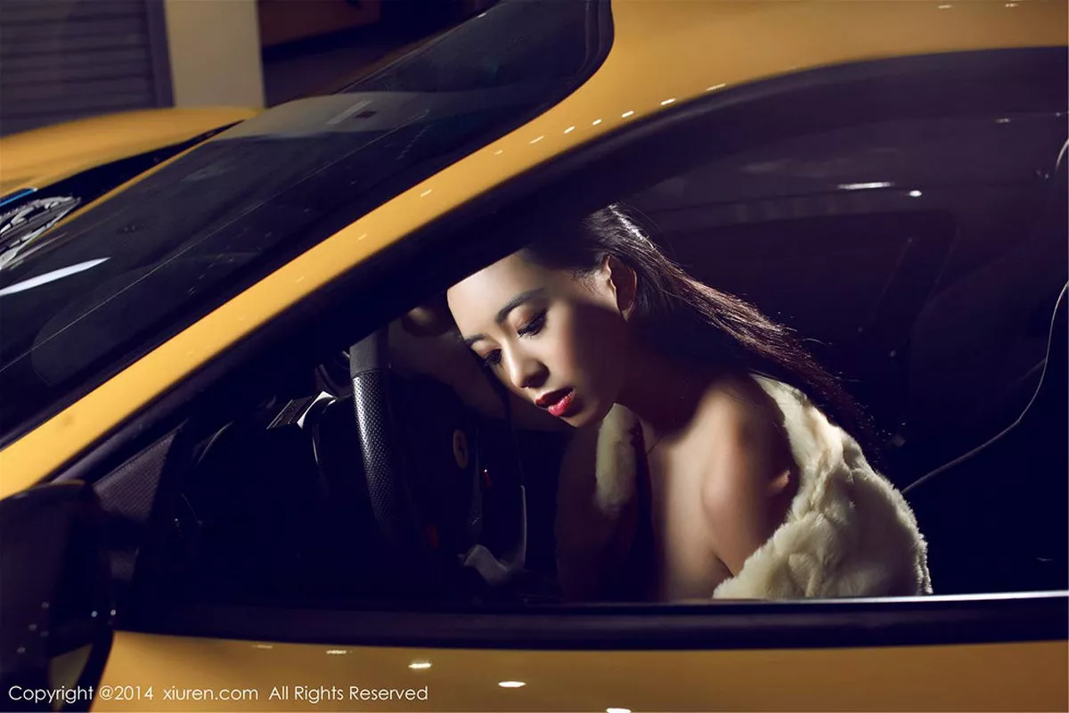 秀人集.com_[XiuRen秀人网]No.252_大胸嫩模黄可christine香车美女性感内衣系列写真60P