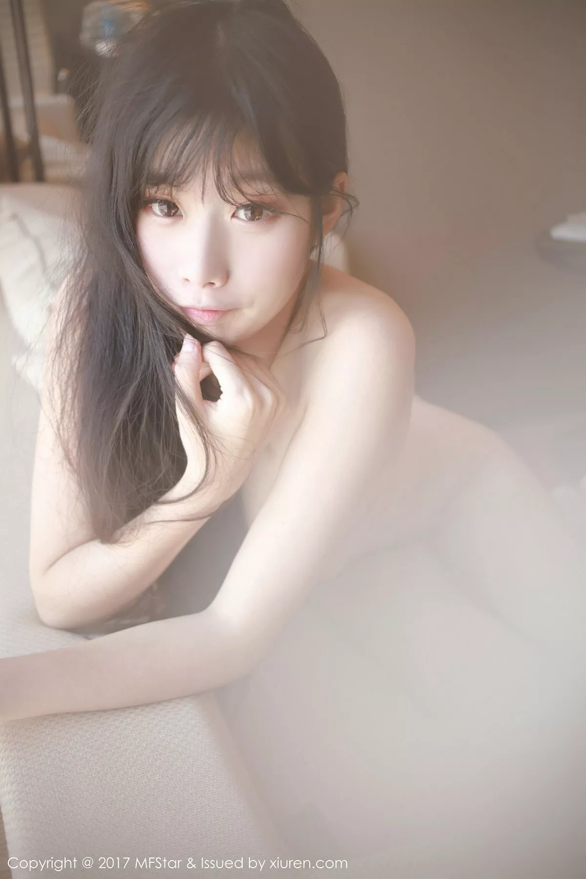 秀人集.com_[MFStar模范学院]Vol.083_新人嫩模草莓兔兔大尺度私房全裸人体艺术诱惑写真30P