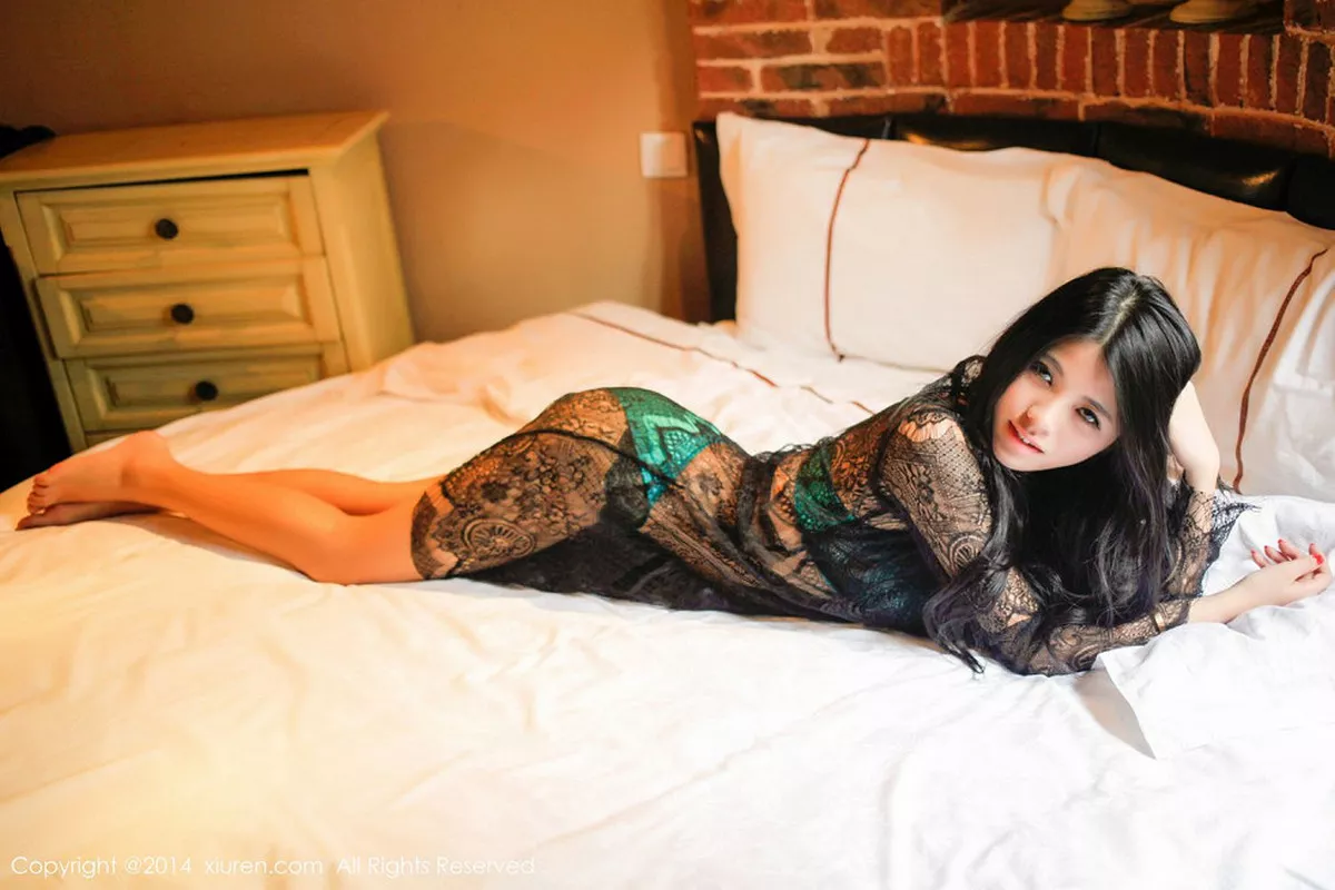 秀人集.com_[XiuRen秀人网]No.265_妩媚尤物欧阳妮娜娜透视黑纱秀性感内衣傲人美胸写真89P