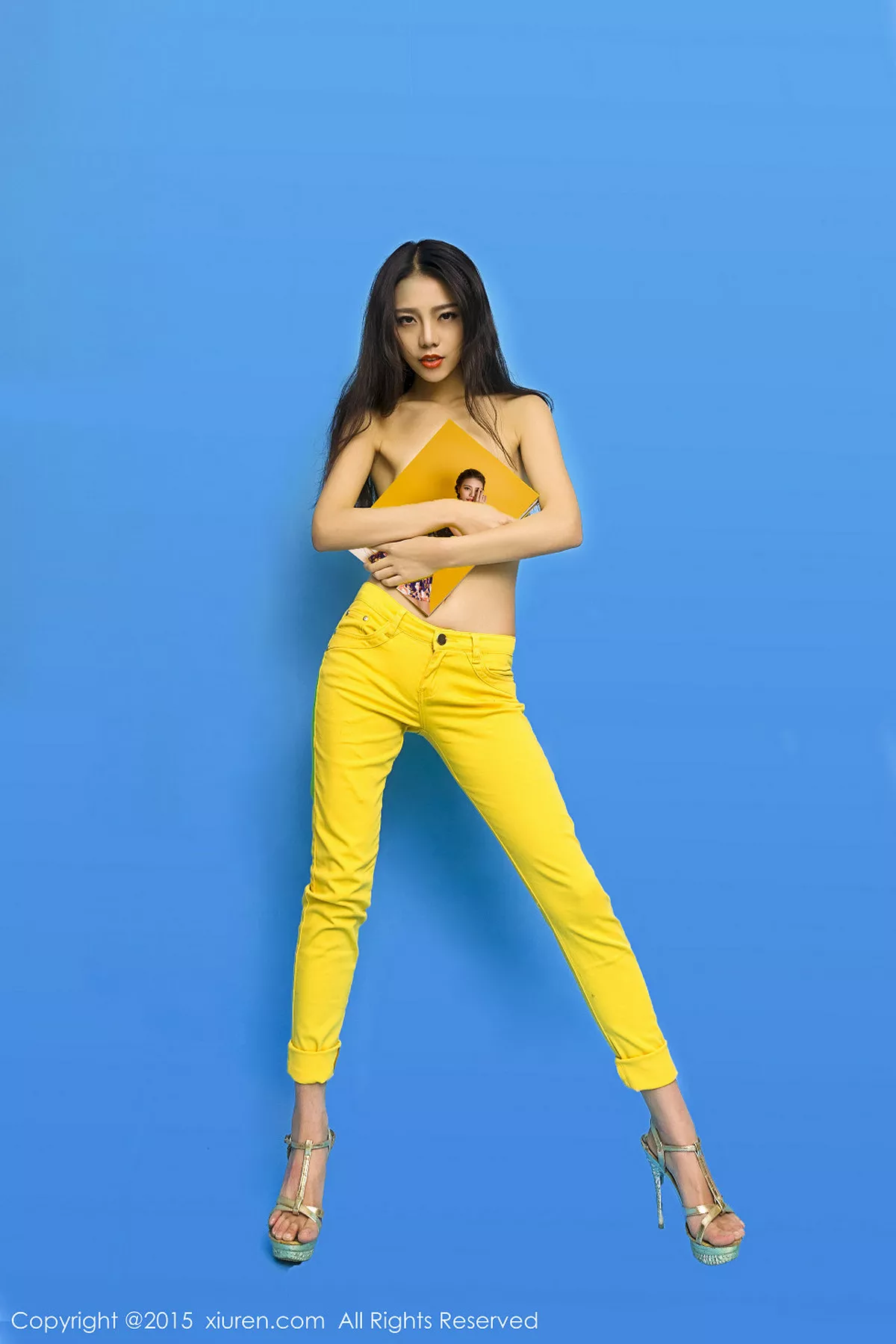 秀人集.com_[XiuRen秀人网]No.297_性感女神HONEYAL书本挡胸半裸秀豪乳完美诱惑写真50P