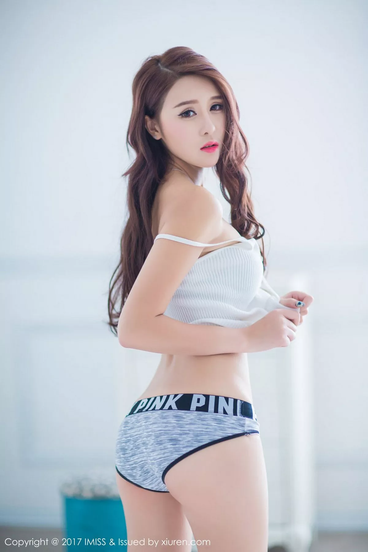 秀人集.com_[IMISS爱蜜社]Vol.148_丽质嫩模娜大少爷居家大床上秀完美曲线修长玉腿迷人写真71P