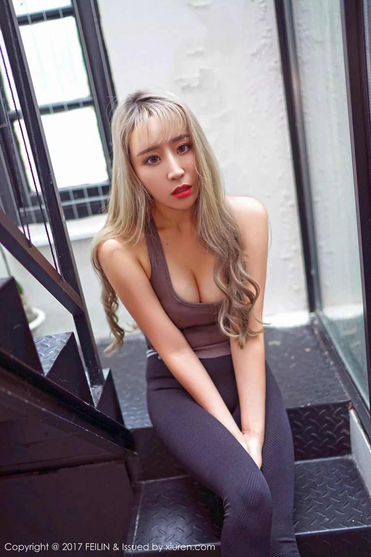 秀人集.com_[FeiLin嗲囡囡]Vol.070_新人嫩模上官冰玉居家私房内衣系列真空激凸诱惑写真34P