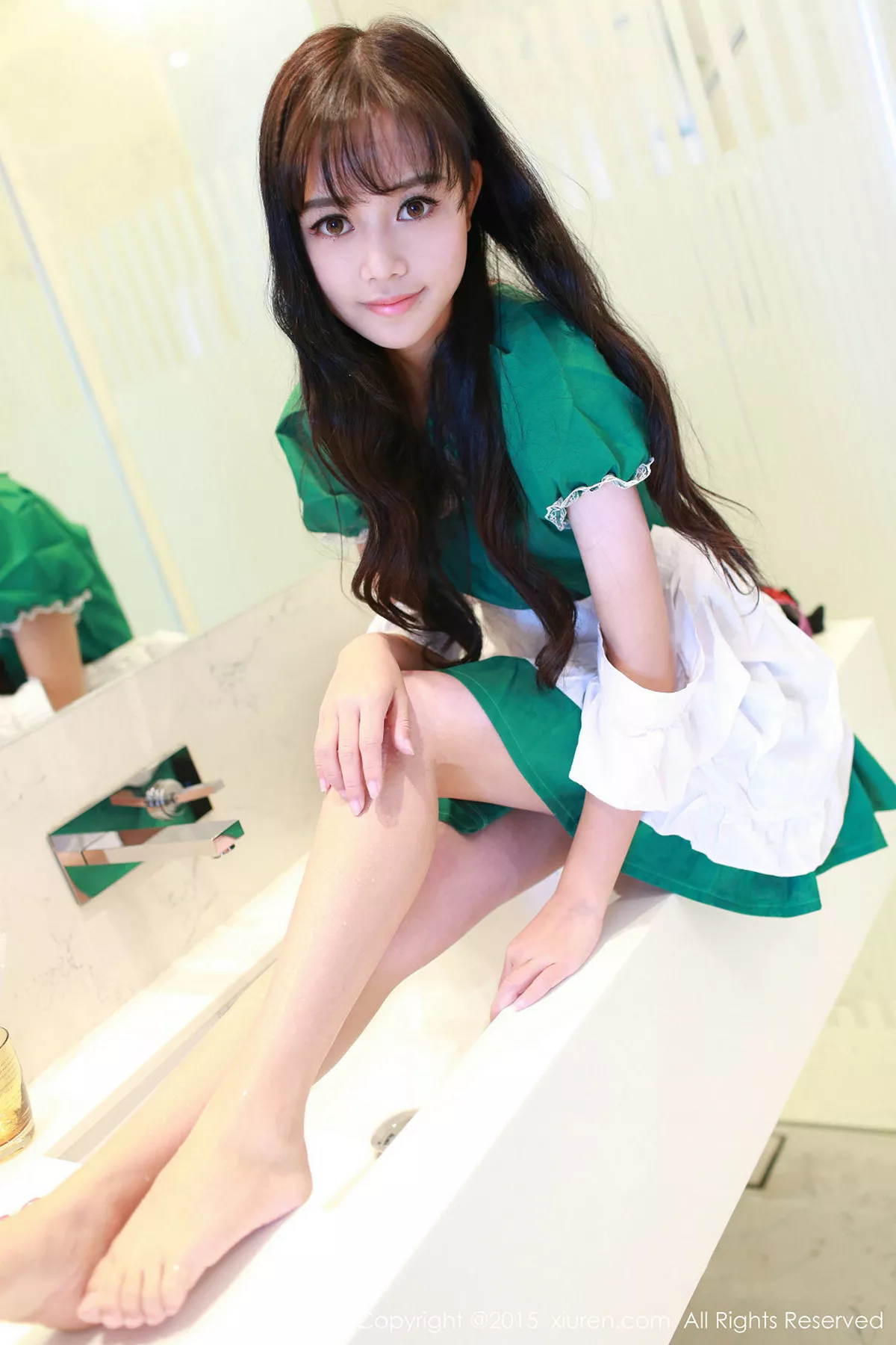 秀人集.com_[XiuRen秀人网]No.316_模特toro羽住泰国曼谷旅拍性感女仆装清爽迷人写真43P