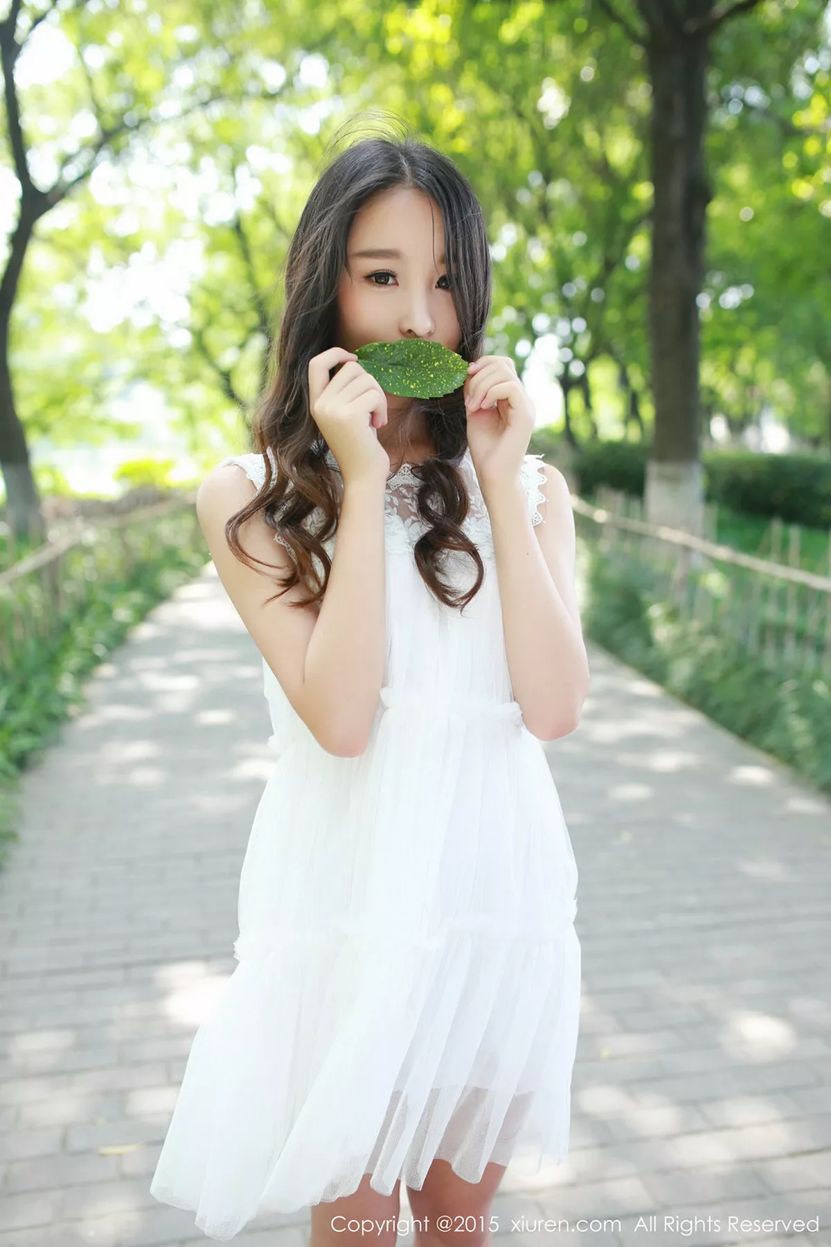 秀人集.com_[XiuRen秀人网]No.371_清纯妹子梓萱Crystal脱白色连身裙秀性感内衣写真45P