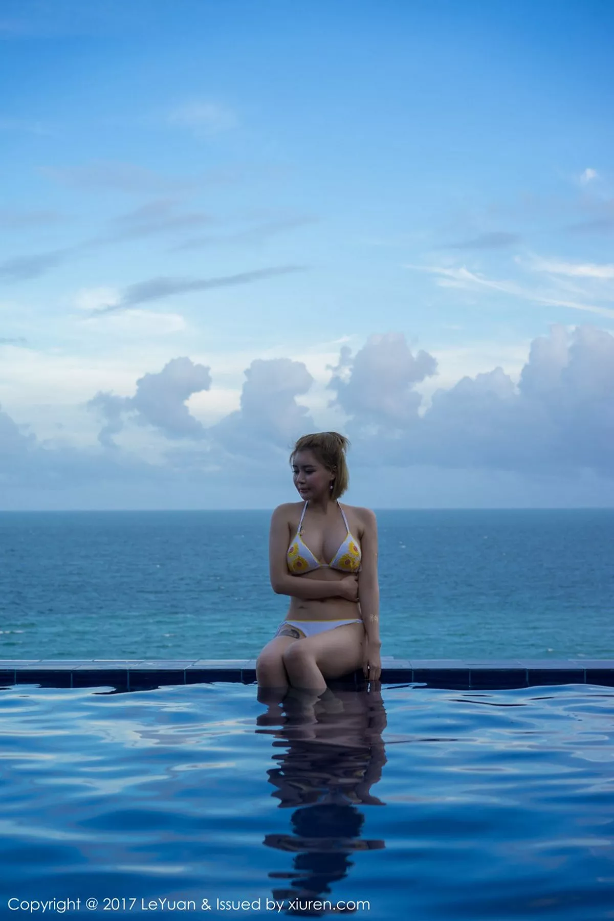 秀人集.com_[LeYuan星乐园]Vol.027_气质女神凯竹BuiBui长滩旅拍性感比基尼秀完美身材写真52P