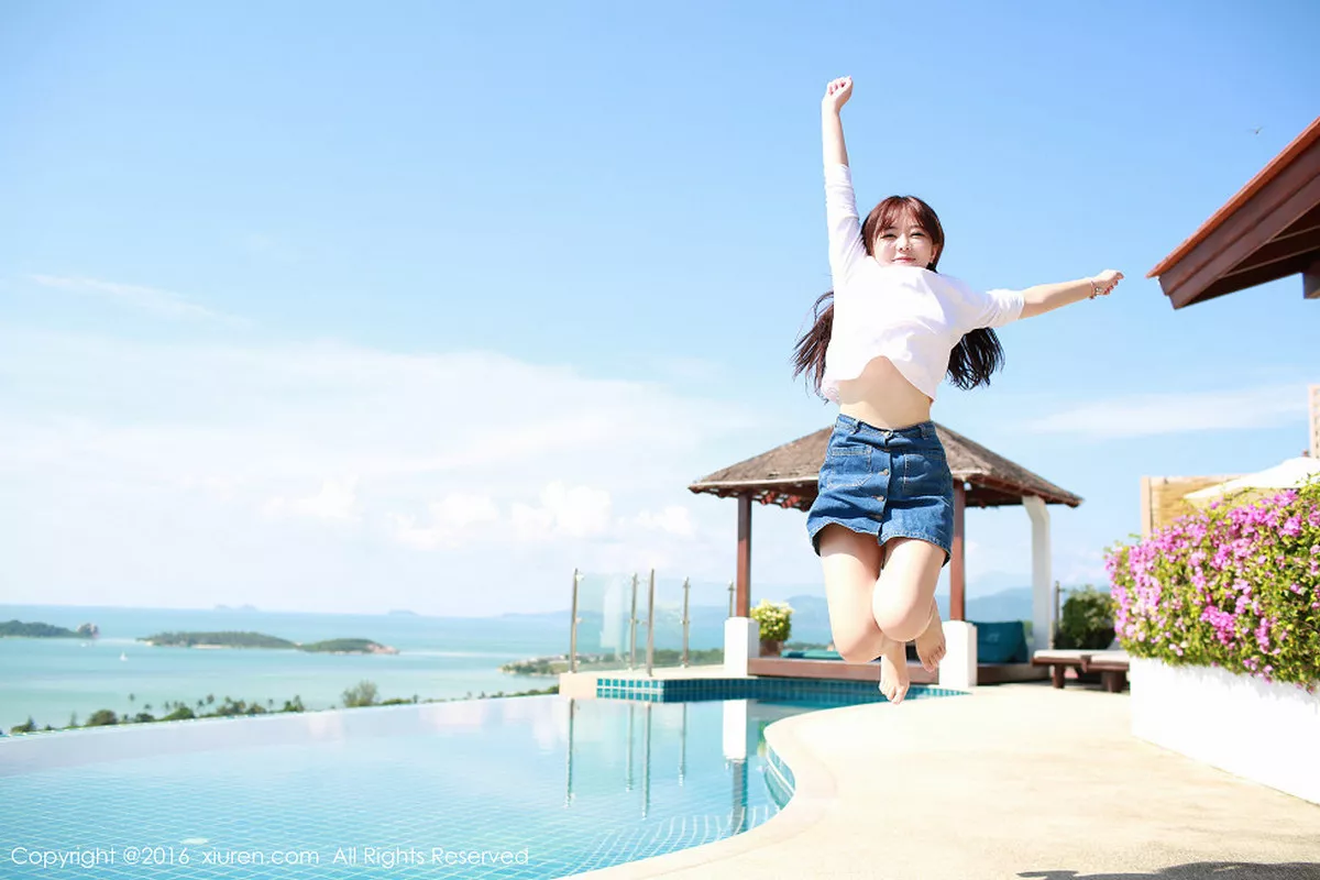 秀人集.com_[XiuRen秀人网]No.490_嫩模刘飞儿Faye苏梅岛旅拍白色内衣秀傲人美胸性感写真51P