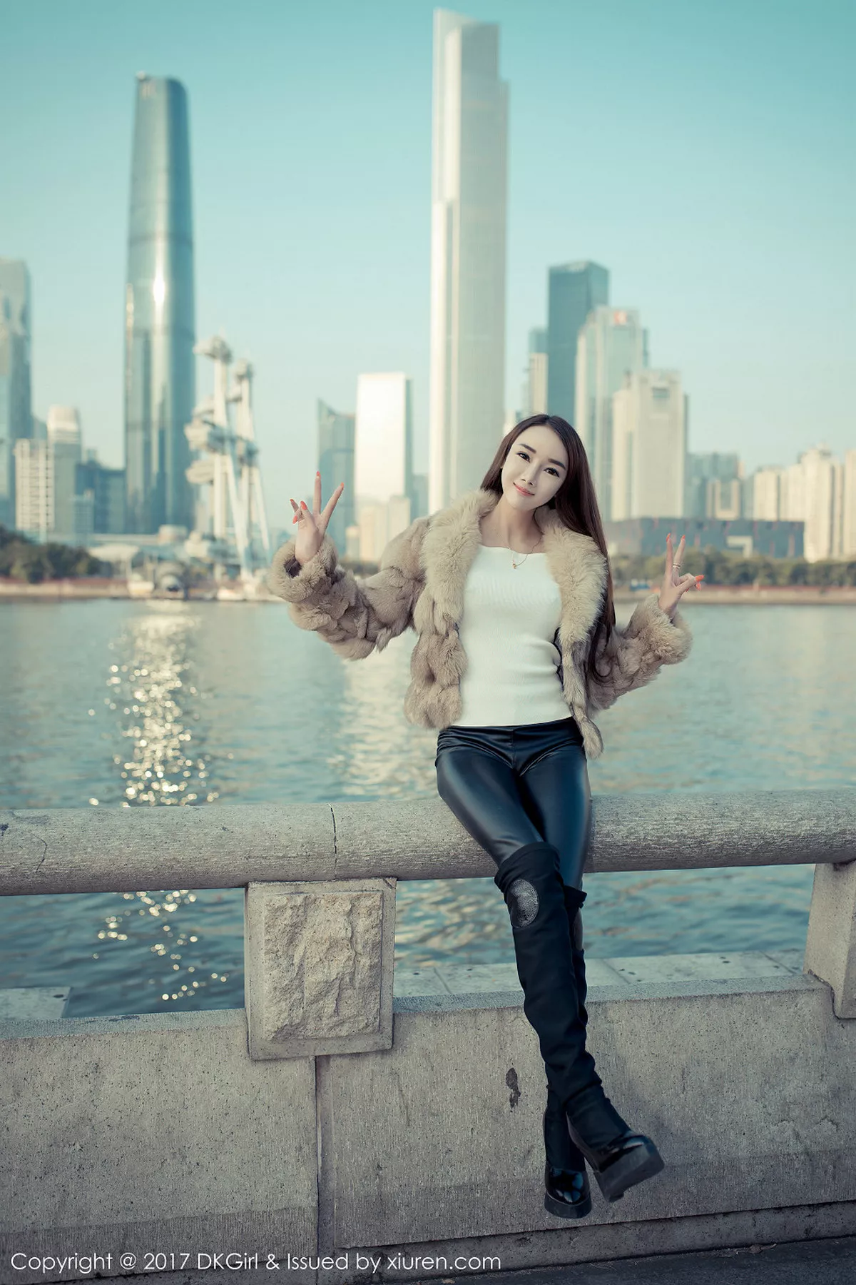 秀人集.com_[DKGirl御女郎]Vol.010_嫩模婕西儿jessie浴室比基尼新春主题露豪乳福利诱惑写真54P