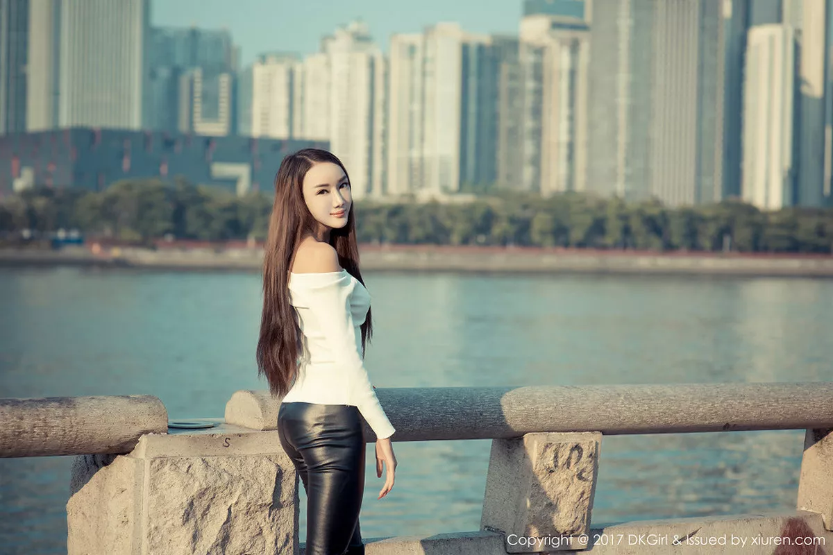 秀人集.com_[DKGirl御女郎]Vol.010_嫩模婕西儿jessie浴室比基尼新春主题露豪乳福利诱惑写真54P